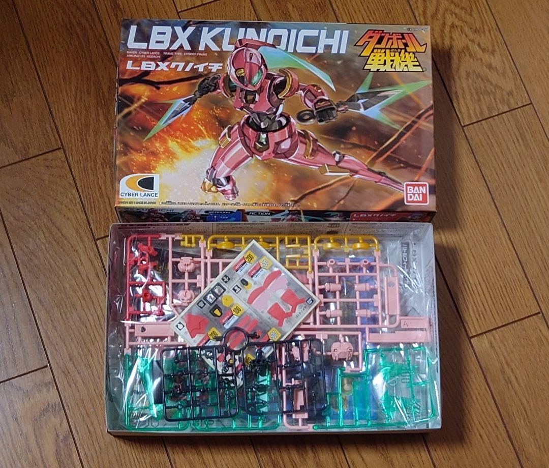 【2点セット】ダンボール戦機LBXハンター　LBXクノイチ 2点セット】ダンボール戦機 LBXハンター牙 LBX鬼クノイチ - メルカリ