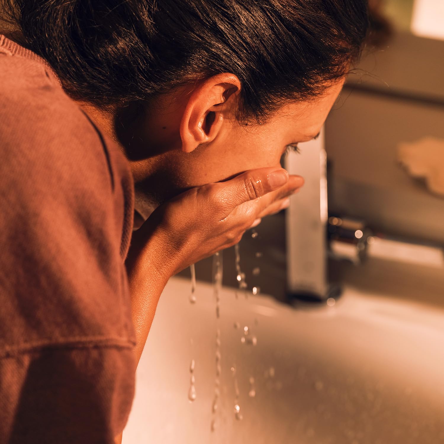 JUNGLÜCK Reinigungsmilch Gesicht - Vegan | Gesichtsreinigung mit BIO Aloe Vera & BIO Mandelöl zur Entfernung von Make-up | Pflegt die Haut bereits bei der Reinigung ohne auszutrocknen
