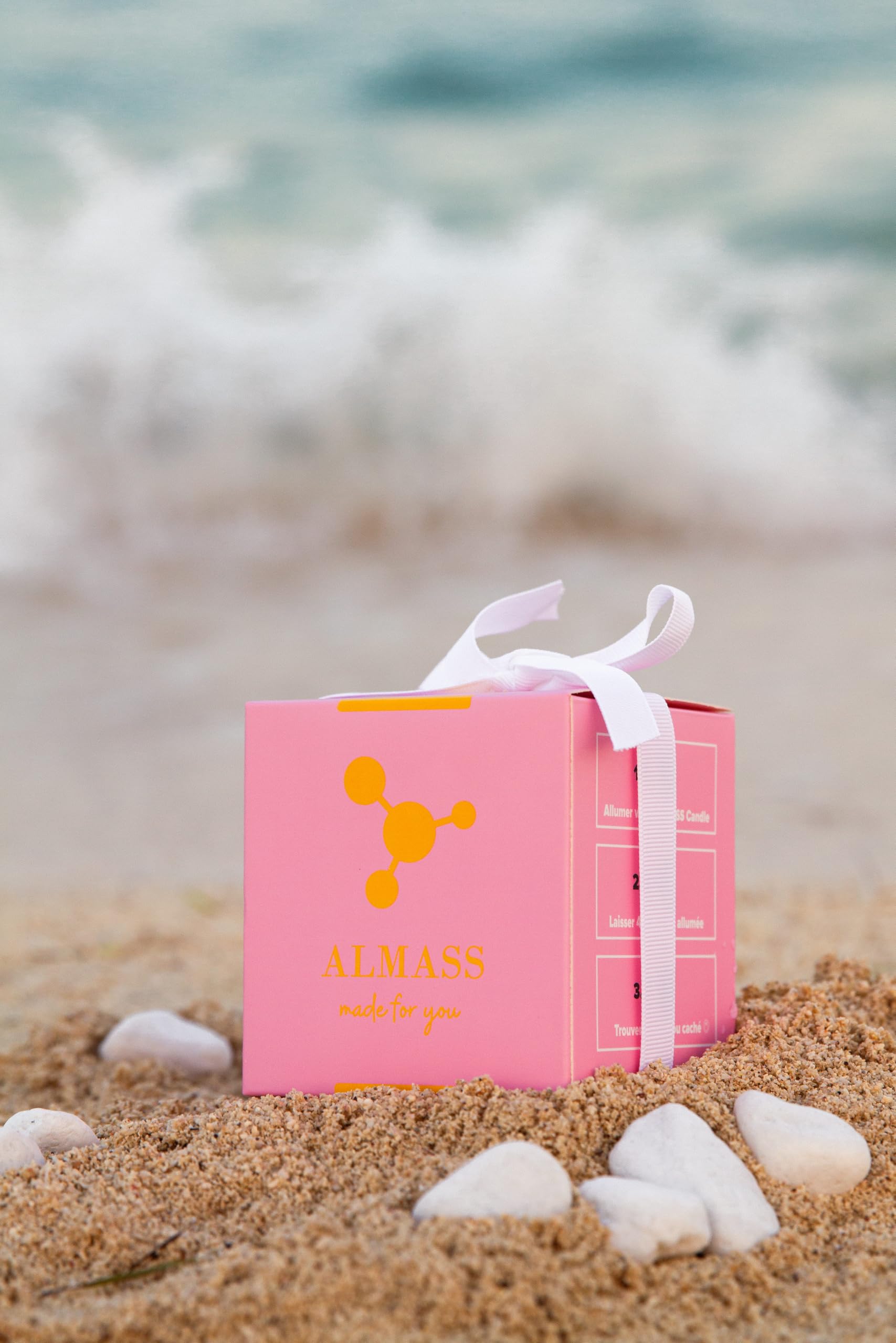 ALMASS Candela Bijoux-- Candela profumata + una collana placcata in argento 925 con una perla + una piccola scatola per gioielli, 8% di puro profumo, confezione regalo da donna