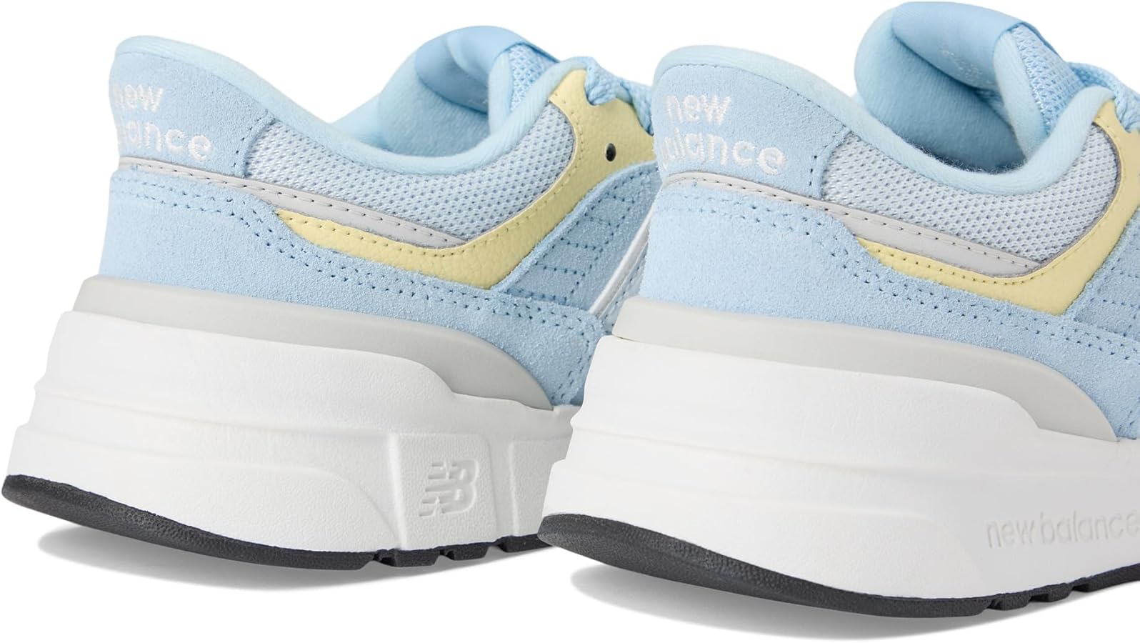 Amazon.com | New Balance Unisex 997R (Big Kid) Light Chrome Blue