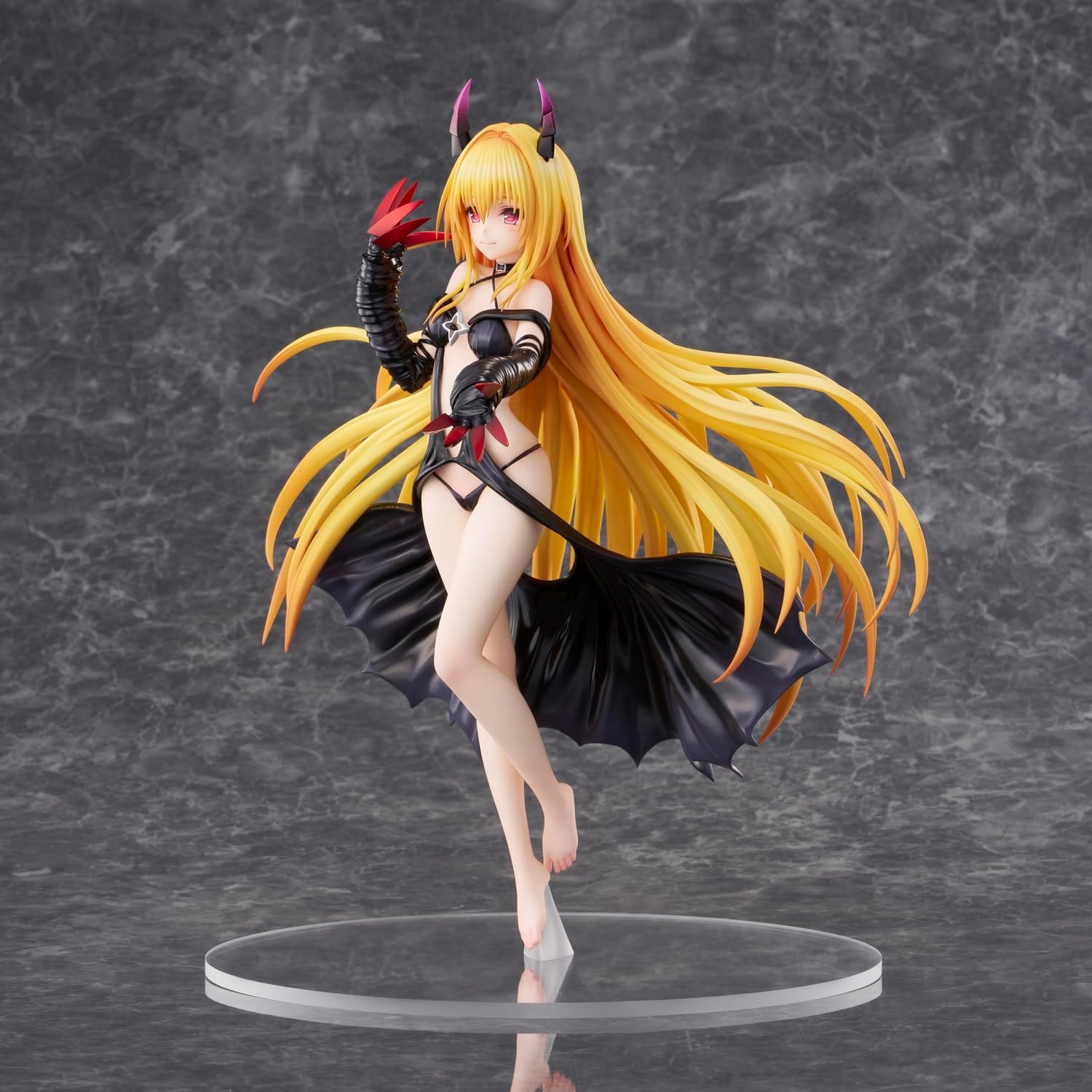 ToLove-Ru Darkness Golden Darkness Version 1/6 1/6 Scale PVC & ABS Painted Finished Figure