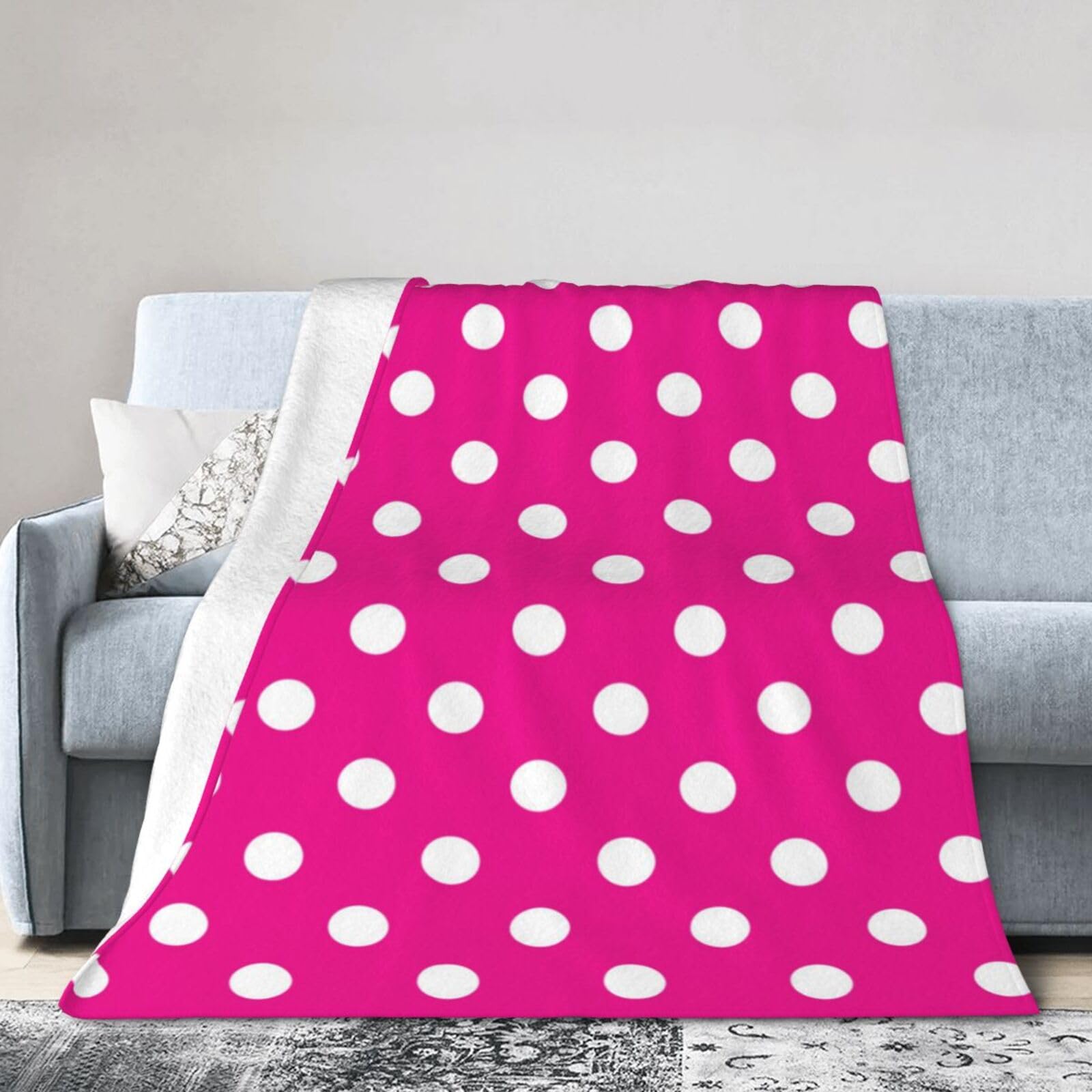 Amazon｜ピンクの白い水玉 かわいいふわふわブランケット キャンプ