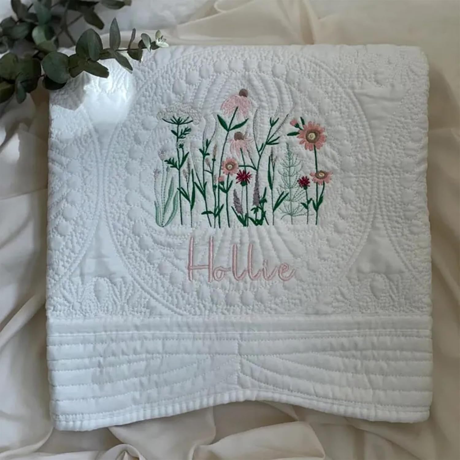 Personalized Name Baby Quilt Blanket, Custom Embroidered Monogram Infant Blankets for Baby Shower Heirloom Quilt Lightweight Cotton Crib Size Quilt Gifts for Newborn Girls Boys (Style D)