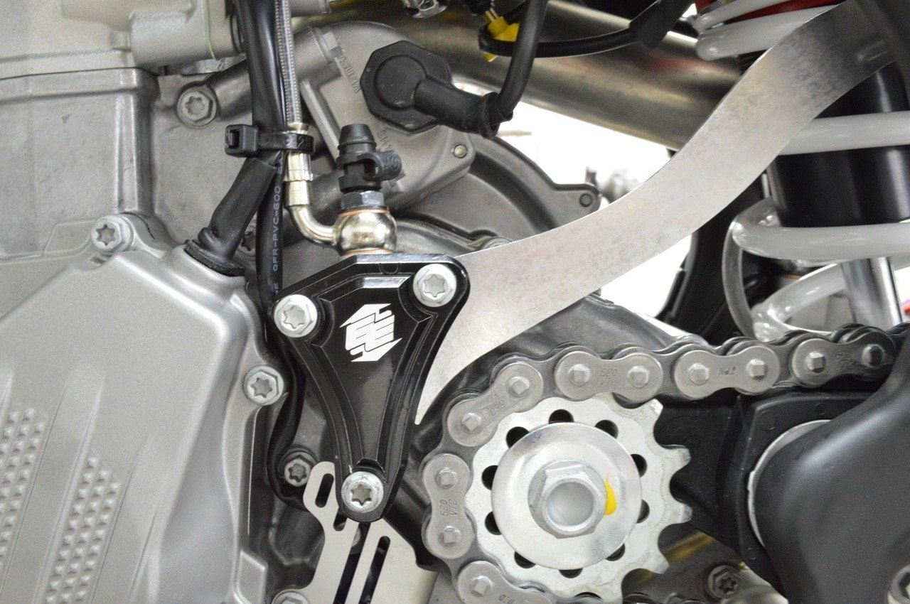 KTM クラッチスレーブシリンダープロテクション 楽天市場】KTM /ケーティーエム クラッチスレーブシリンダー