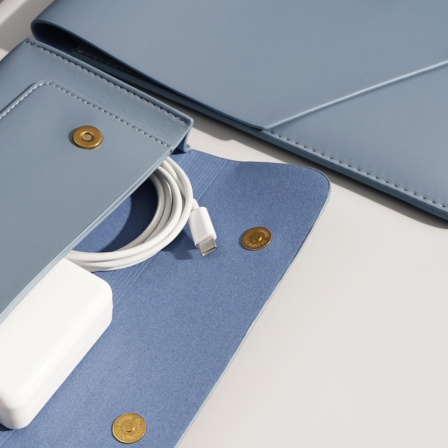 Funda para portátil de poliuretano 13" para MacBook Air 13" M3 2024, MacBook Pro 13" M2, Surface Pro 3/4/5/6/7, Dell XPS 13, bolsa pequeña, alfombrilla y organizador de cables, azul