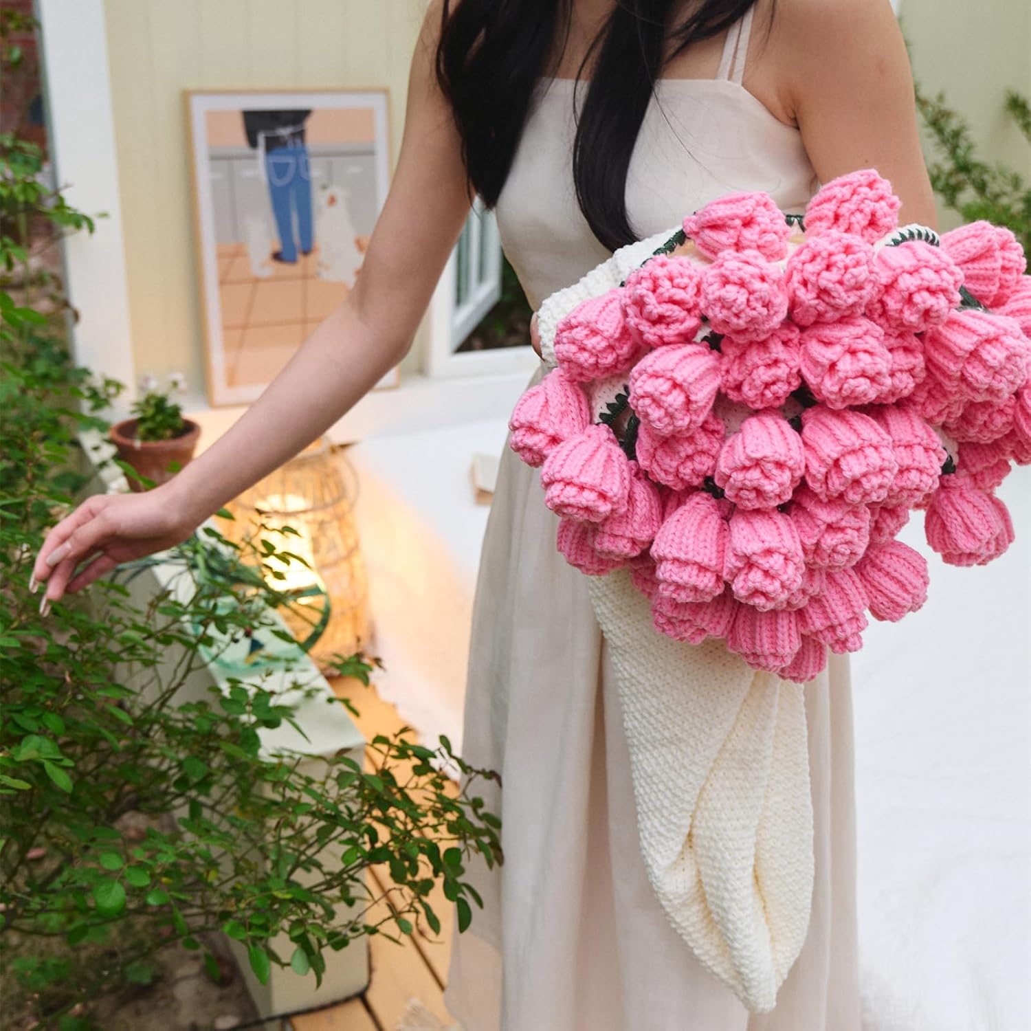 vctops Flower Bouquet Knitted Throw Blanket, Cute Roses Bouquets Handmade Crochet Round Blankets, Pink Roses Soft Throws Gifts for Girls, Women, Wife (Pink,Diameter 59") - Image 2