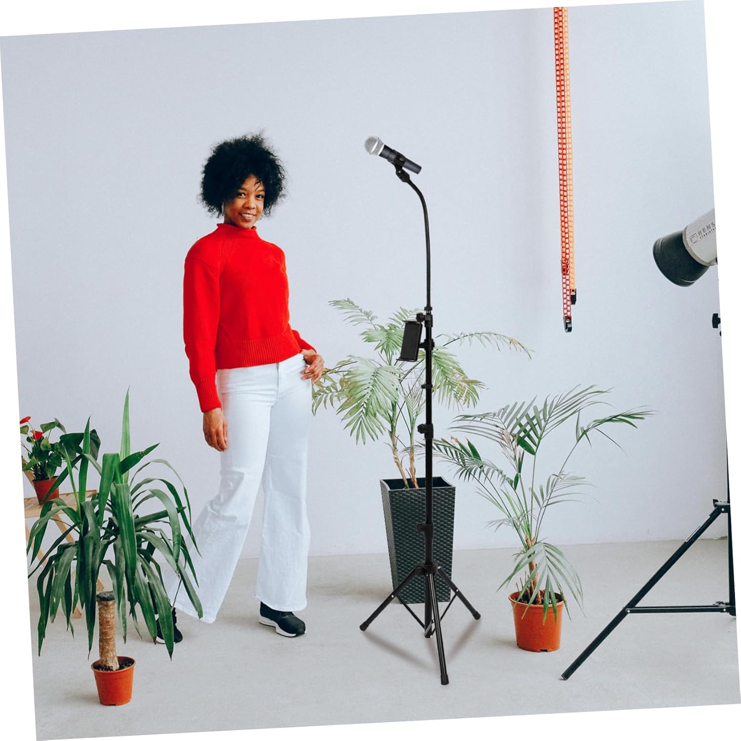 BESPORTBLE 1set Floor Microphone Stand Adjustable Height Mic Tripod for Construction Easy to Install Stable Tripod Base Suitable for Live Performances and Recording