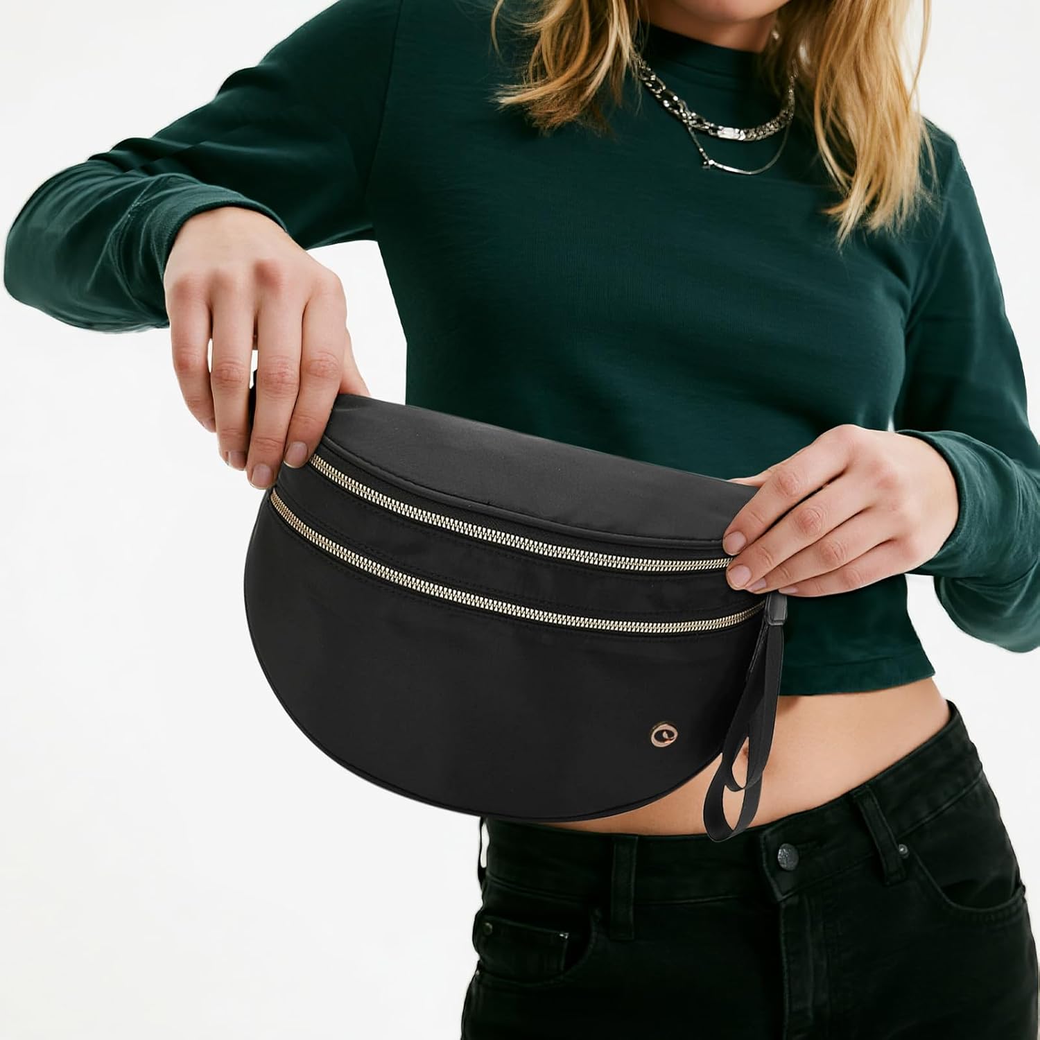 Spacious Crossbody Bag Nylon Bum Bag for Women Fanny Packs Handbags with Adjustable Straps - Image 3