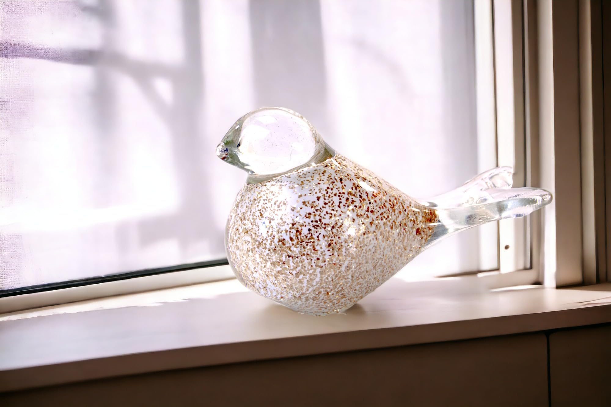 Mini urne oiseau funéraire de luxe blanche et dorée pour maison