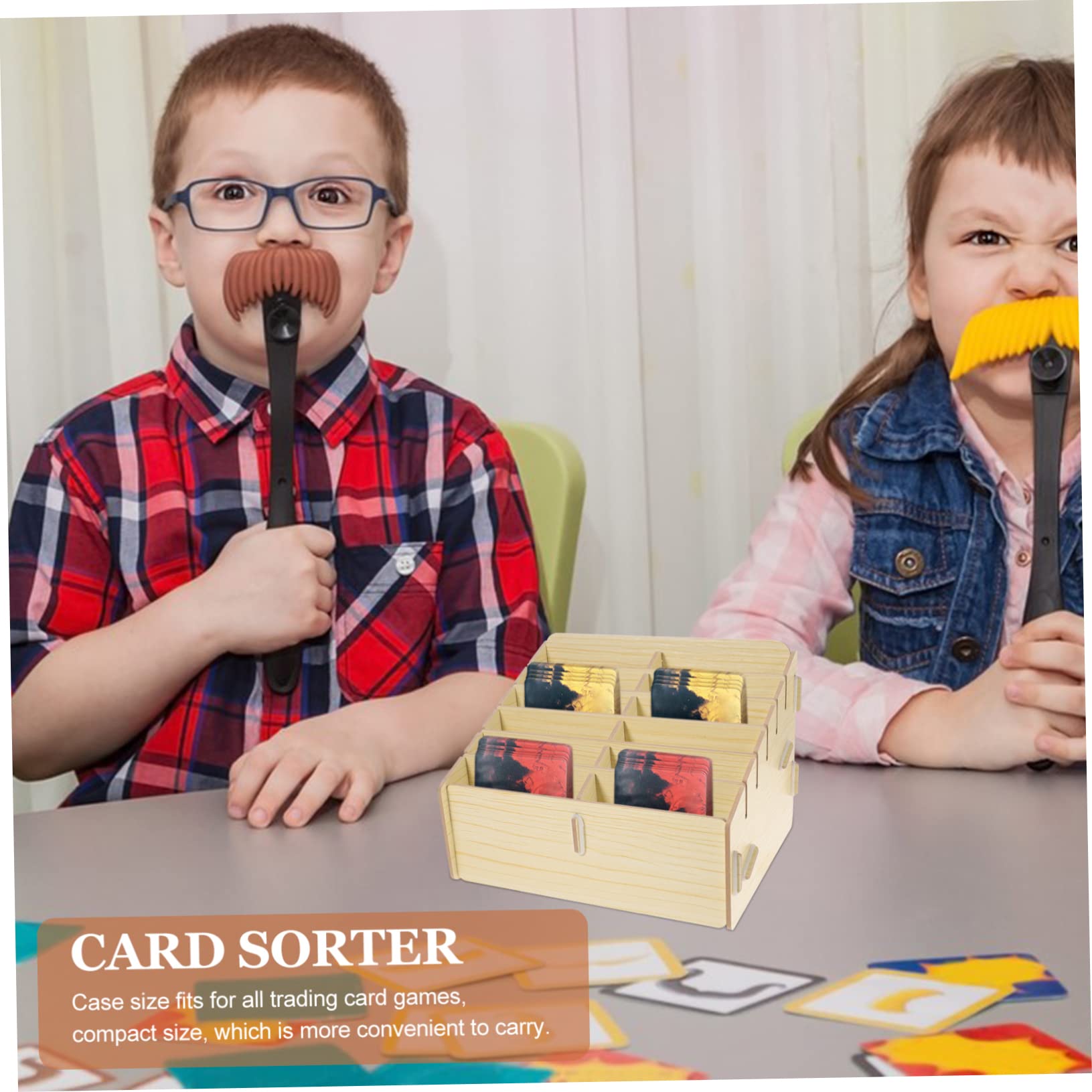 Porta Carte da Gioco Multi Scomparti in Legno Beige per Piccoli Oggetti