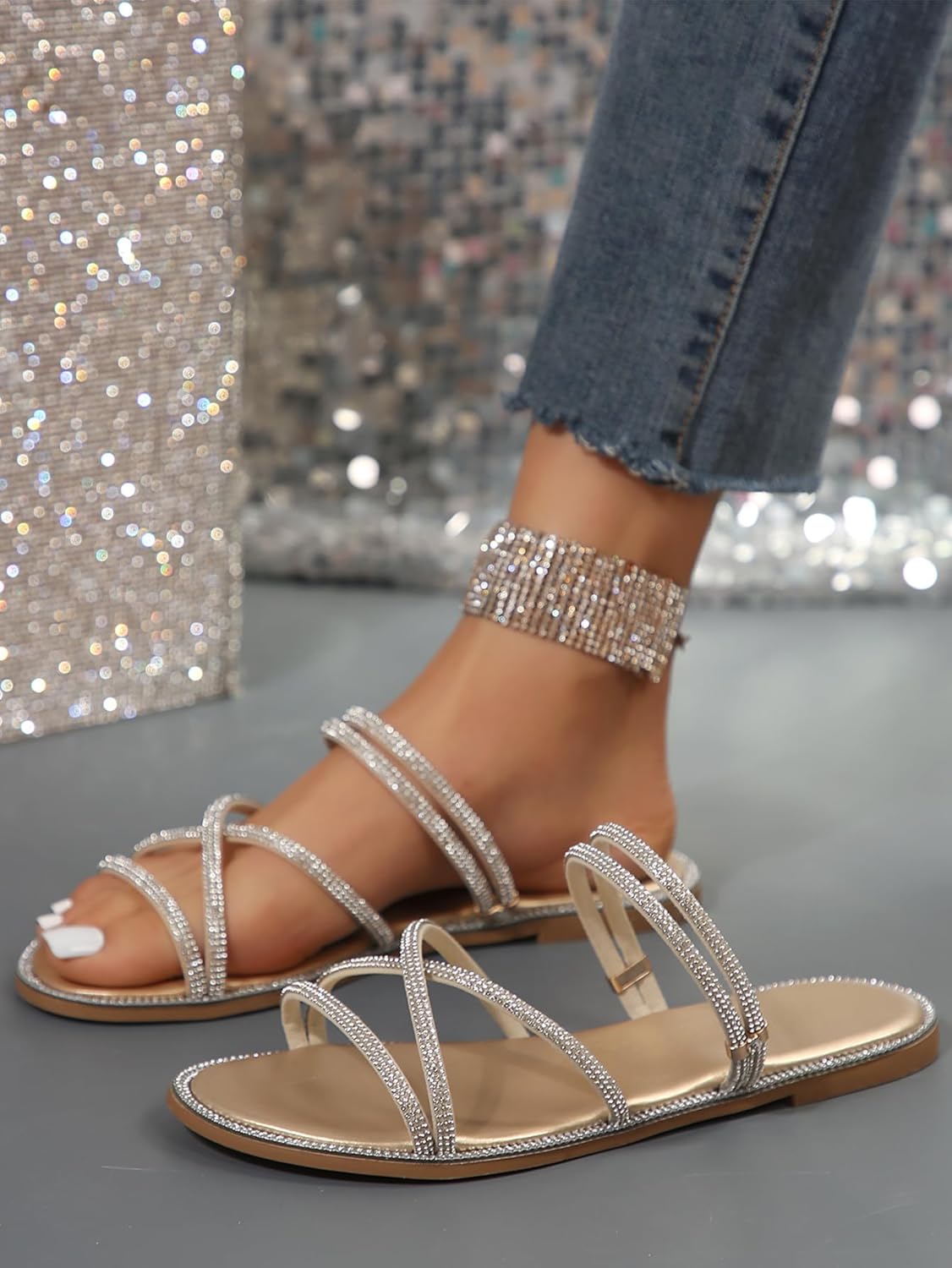 Sksshion Women's Glitter Rhinestone Flat Criss Cross Strappy Open Toe Sandals Slip On Slippers