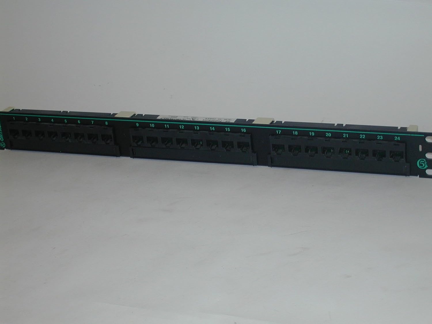 PATCH PANEL 24 PORT C5E 1 RU ( 1 EACH)
