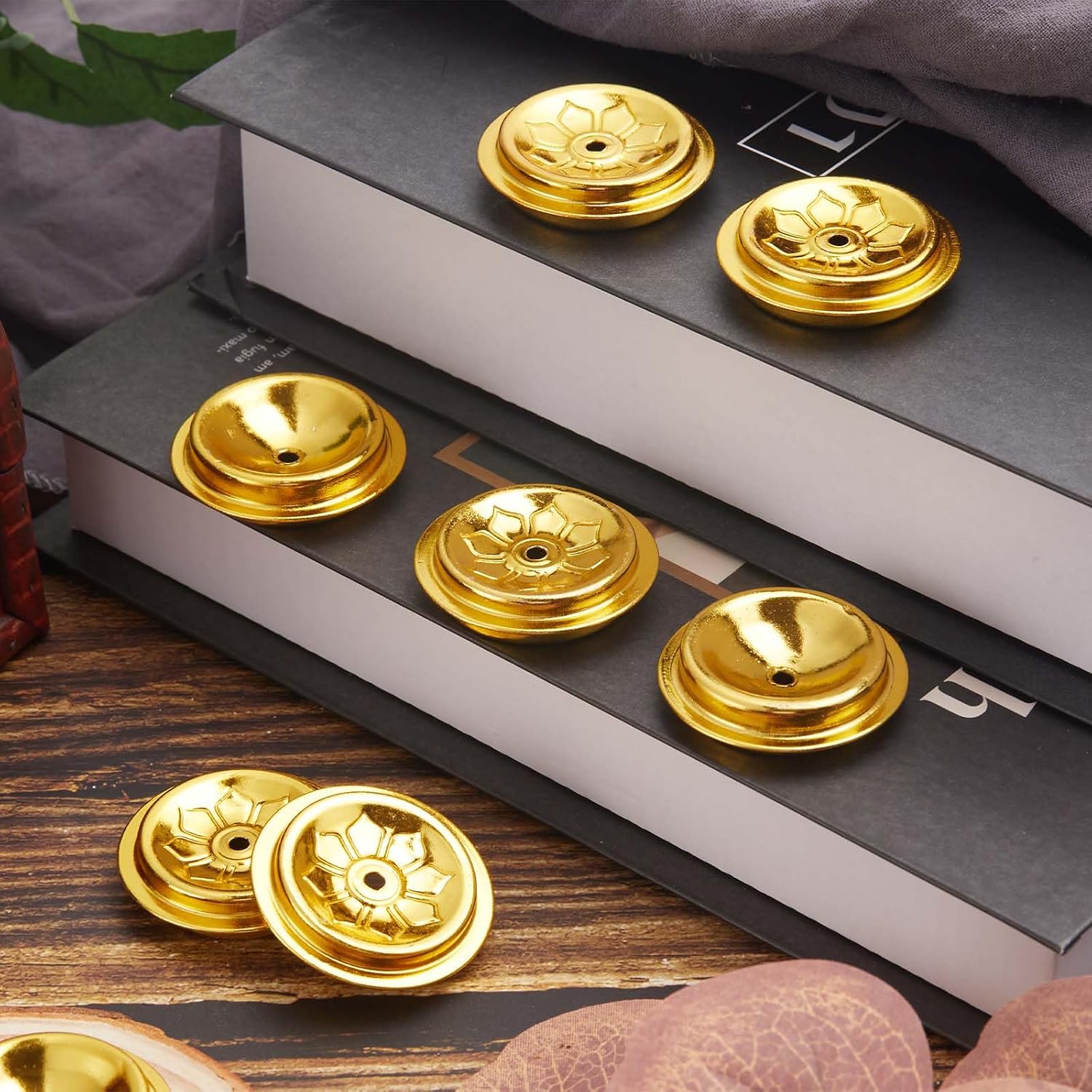 GORGECRAFT 10Pcs Metal Floating Wick Ghee Oil Lamp Disc Holder Candle Float Stand Rack Replacement Table Centerpiece Worship Tealight Wick Centering Devices Buddhist Supplies for Temple Kerosene Fuel