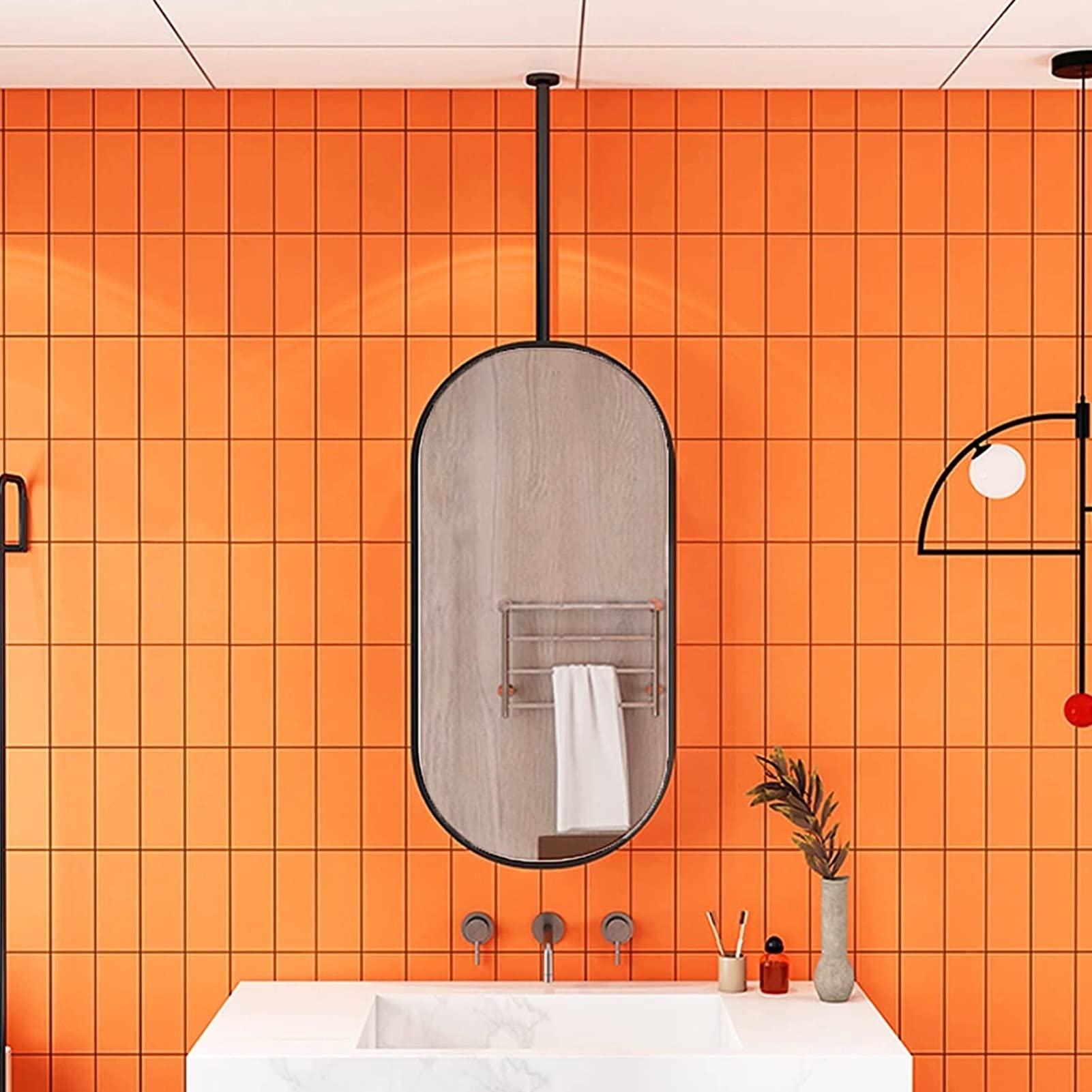 Miroir ovale suspendu cadre métal pour remplacer un miroir mural classique