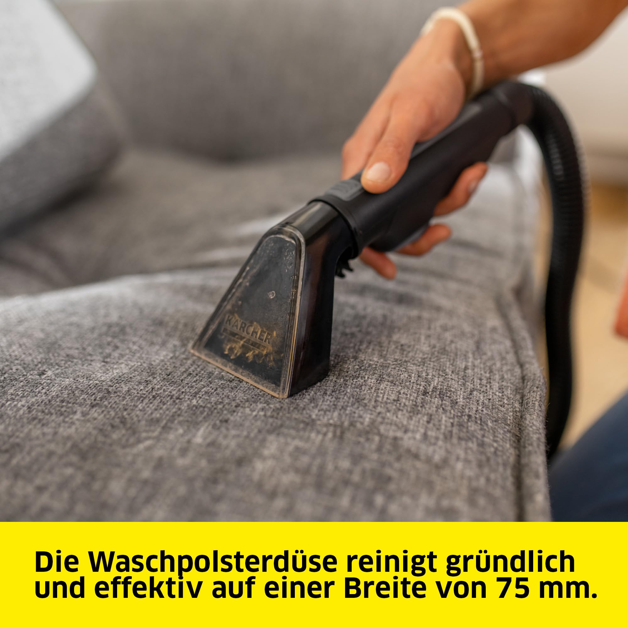 Kärcher Waschsauger SE 2 Spot Care, Aufnahmeleistung: 450 W, Frischwassertank: 1,5 l, Fläche: 2,89 m2, Gewicht: 4,2 kg, Sprühsaugschlauch, Waschpolsterdüse, Fleckendüse und Reiniger RM 519