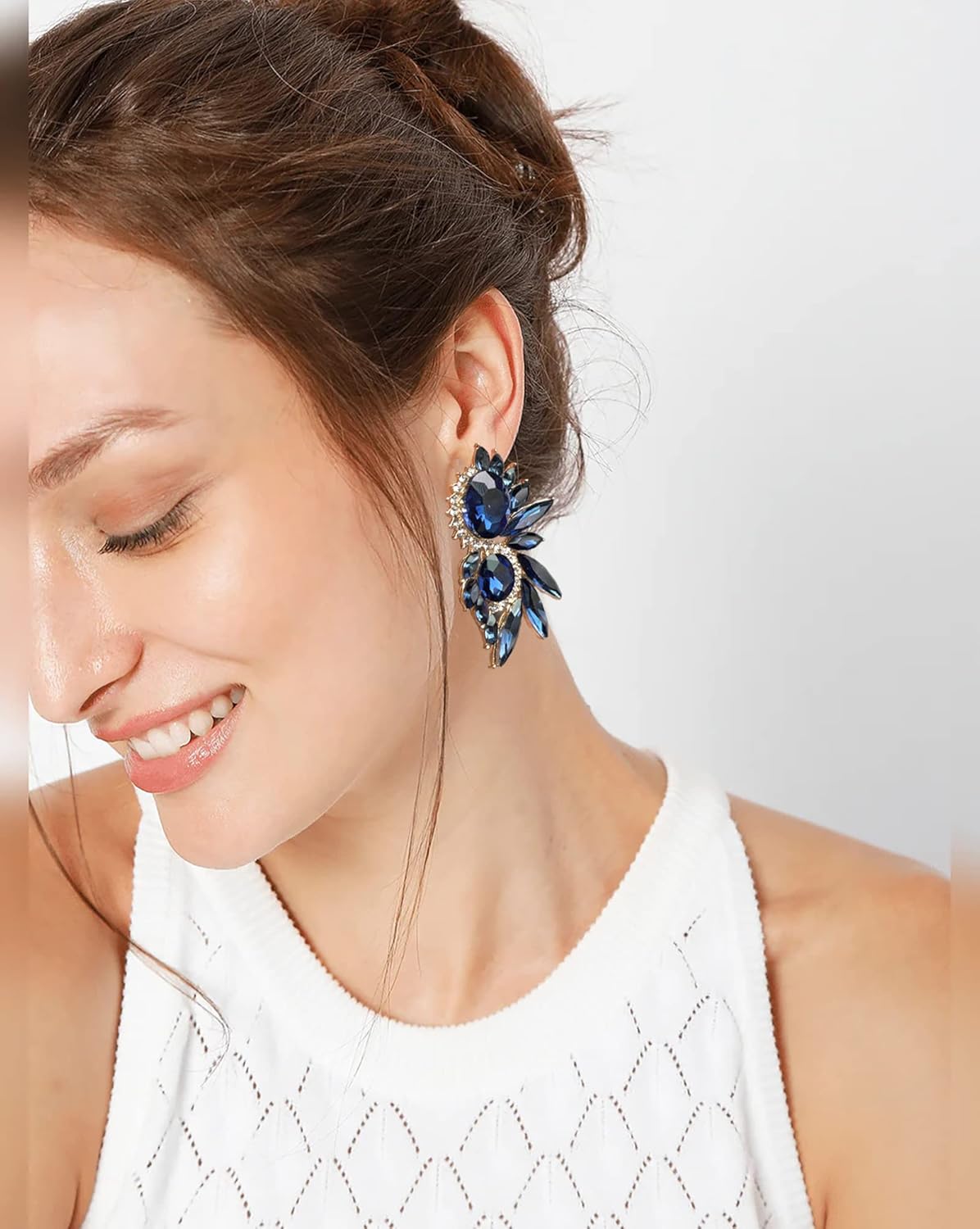 Vintage Rhinestone Statement Earrings Fancy Crystal Cluster Drop Dangle Earrings for Women - Image 4