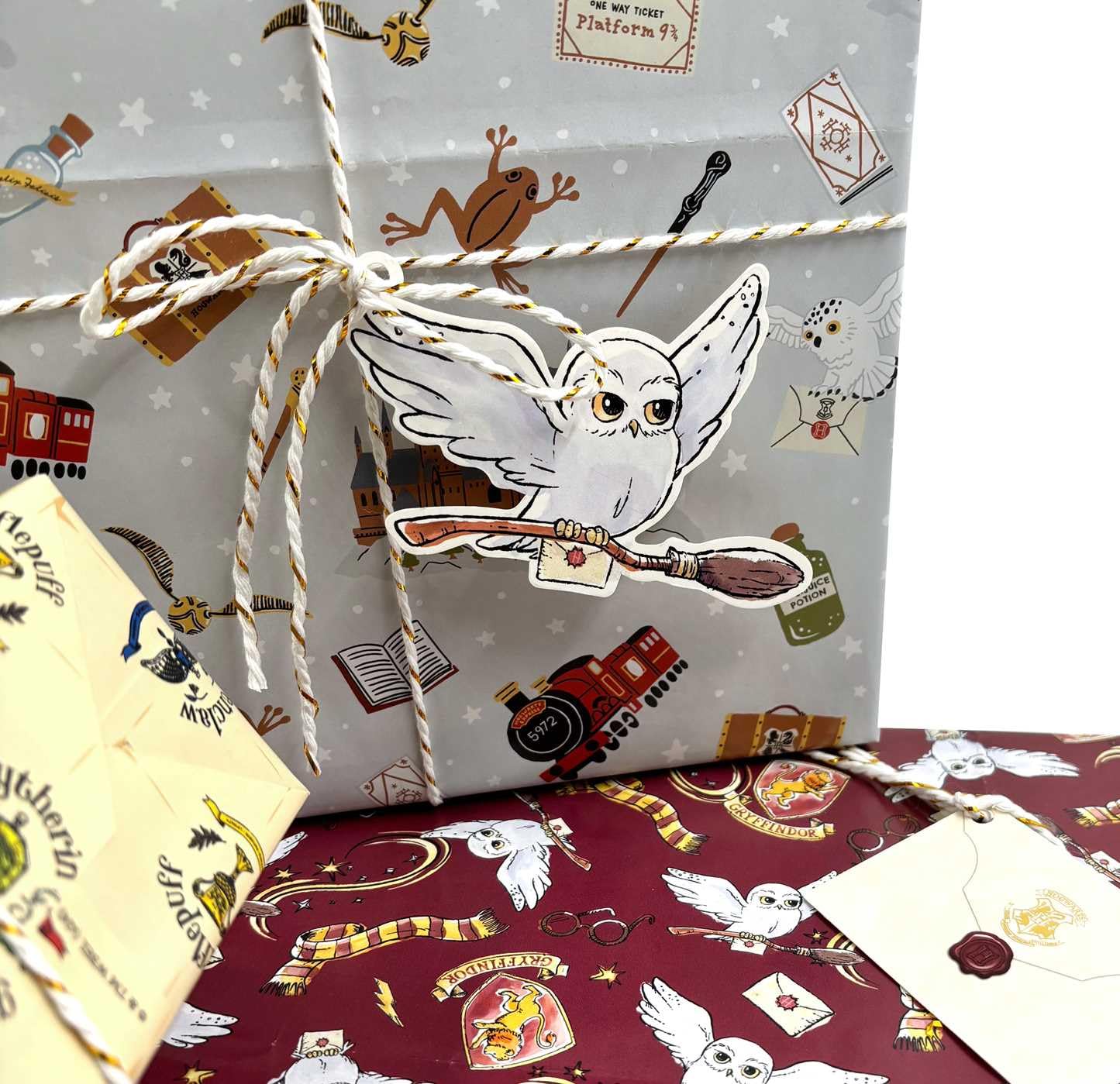 Harry Potter: Hogwarts Gift Wrap Stationery Set image 4