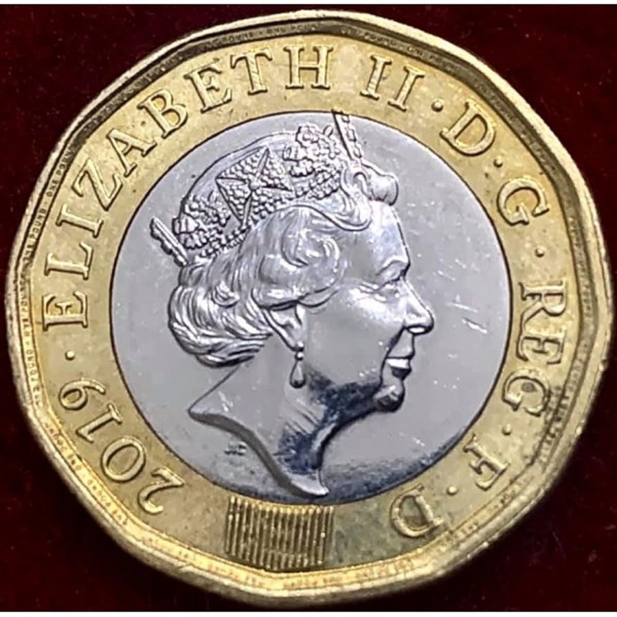 Double Headed 12 Sided New Pound - Heads On Both Sides - Double Sided Coin Trick