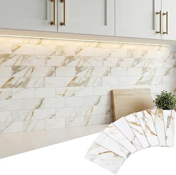 Yipscazo Peel and Stick backsplash 3 x 6 بوصة 3 D PVC مركب بلاط الحائط عصا على بلاط Backsplash لحمام المطبخ وغرفة الغسيل والمدفأة كالار جولد، 160 قطعة
