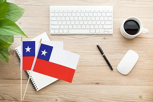 Miniatura 3 de Paquete de 25 mini banderas chilenas de mano con bandera de Chile en palo de 5 x 8 pulgadas