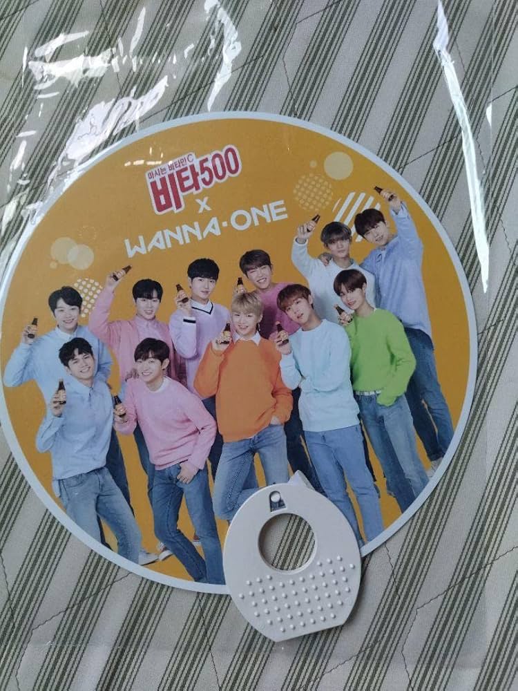 カンダニエル ワナワン 写真集 アクスタ うちわ 缶バッジ ステッカー