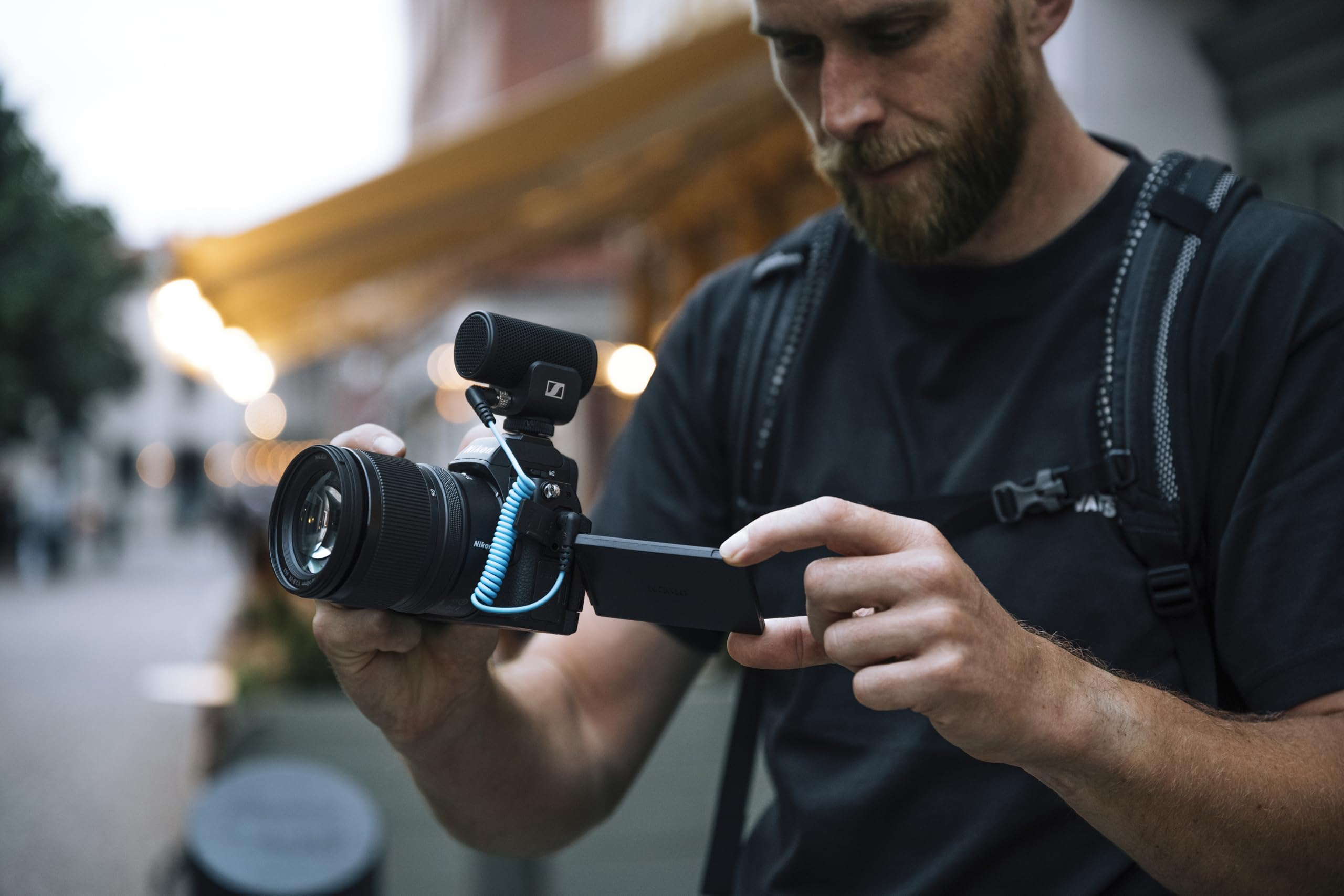 Nikon NIKKOR Z DX 16-50mm f/2.8 VR, Obiettivo Zoom Luminoso per Mirrorless Nikon Z DX, Apertura Costante, Stabilizzazione a 5 stop, AF Silenzioso, Ideale per Foto e Video, Nero [Nital Card: 4 Anni]
