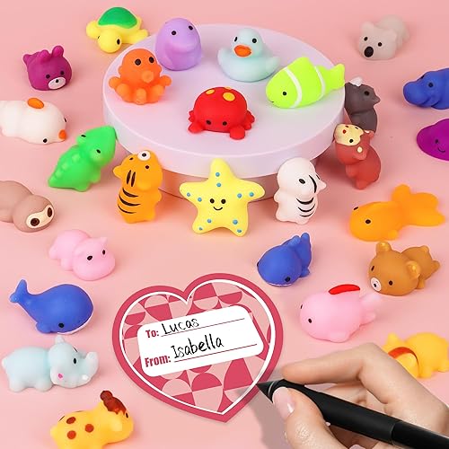 Miniatura 4 de Paquete de 28 regalos para el día de San Valentín para niños, juguetes para ansiedad Mochi Squishies rellenos de corazón y tarjetas del día de San