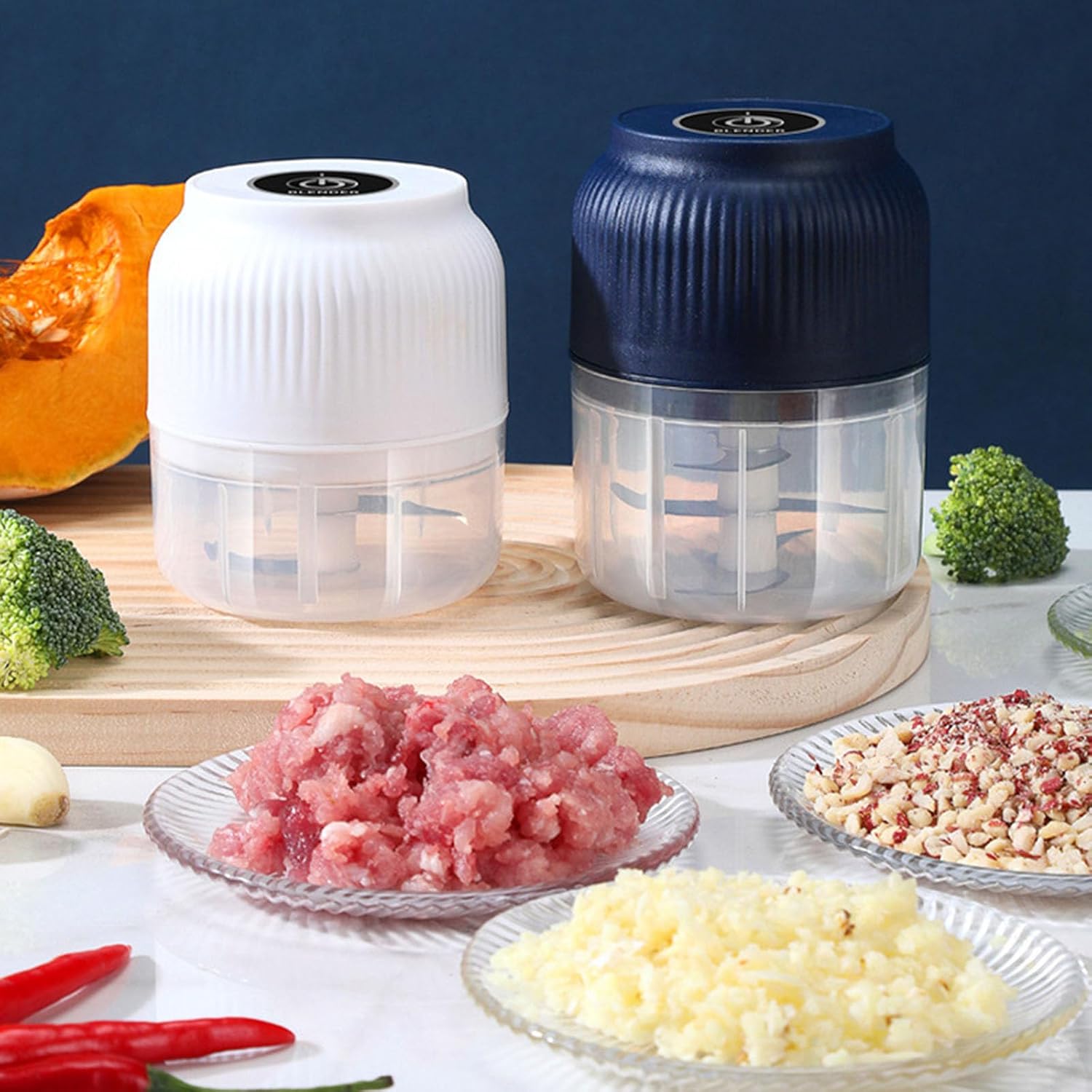 Electric Garlic Chopper,Mini Food Processor 260ml,Portable USB Rechargeable Garlic Mincer with 4 Stainless Steel Blades,Low Noise Cordless Mini Chopper for Garlic,Ginger,Onion,Spices and Fruit