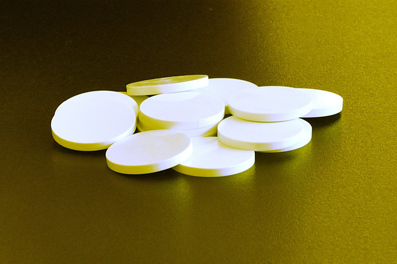 [WOOTTON INDUSTRIES LIMITED] [8X] 70mm x 3mm Matt White Plastic Circles Acrylic Round Discs Circular Spheres Perspex.