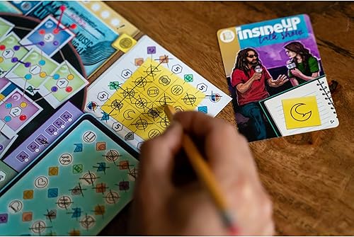 Miniatura 6 de Inside Up Games Draft & Write Records - Juego de mesa de música, dibujo de cartas, Draft Your Band, Tour The World, Top The Charts, Edad 10+, 1-6