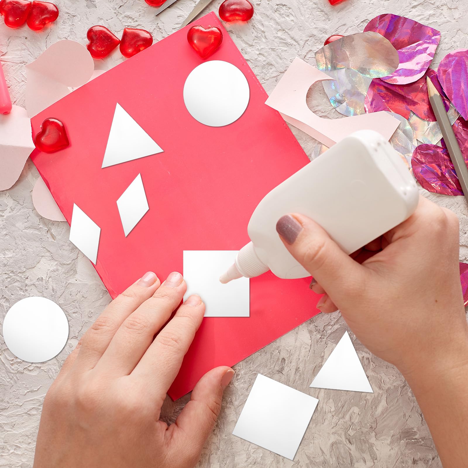 200Pcs Small Mirrors for Crafts, 4 Shapes Square Diamond Round Triangle Mirror DIY Mirror Mosaic Glass Pieces for Crafts Home Wall Art Disco Balls Crafts