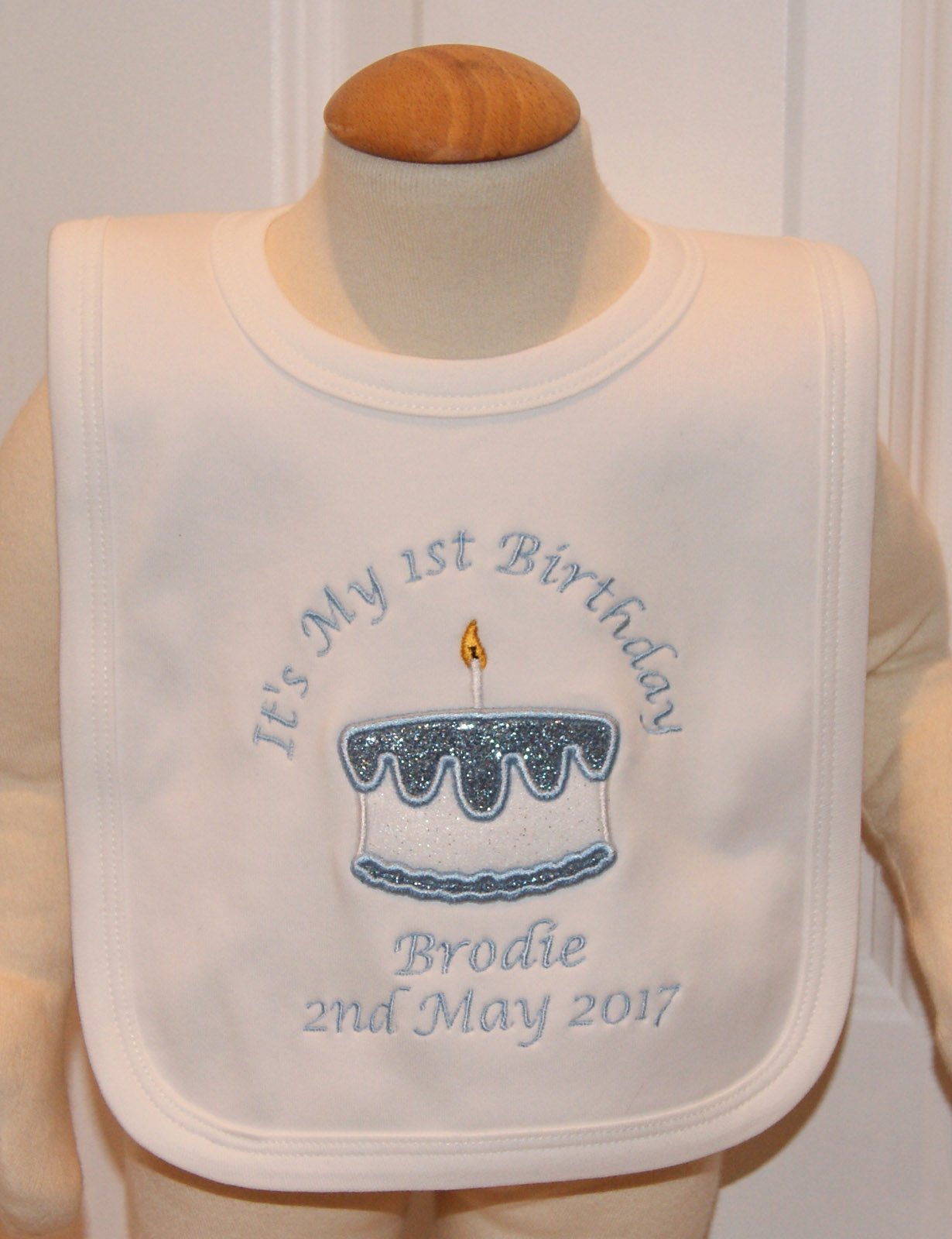 Baby Boy’s Personalised 1st Birthday Cake Bib (Cake Smash) (White)