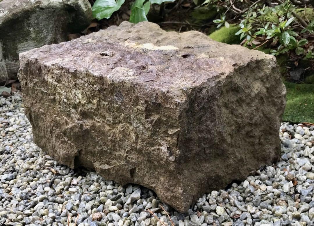 更に値下げ中【天然石・四角台石・盆栽台・飾り台石・庭石・オーナメント】オブジェ Amazon.co.jp: 天然自然石 台石 飾り台石 盆栽台 オブジェ 庭石 置物