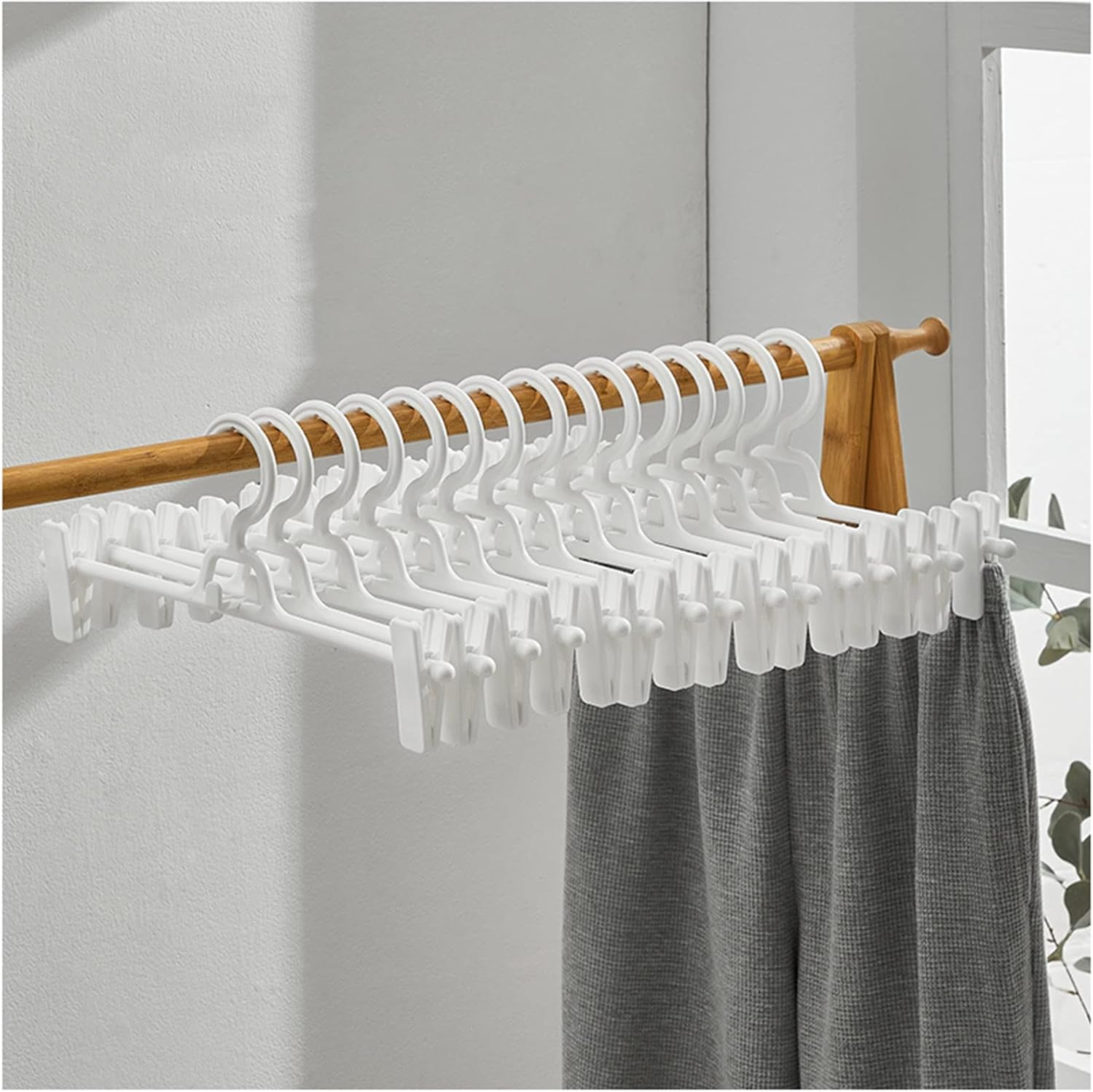 Laundry Rack, Pack of 15 Clothes Hangers Plastic Clothes Pants Hangers with 2 Anti-Rust Clips Skirt Hangers Hook Trousers Jean Hangers