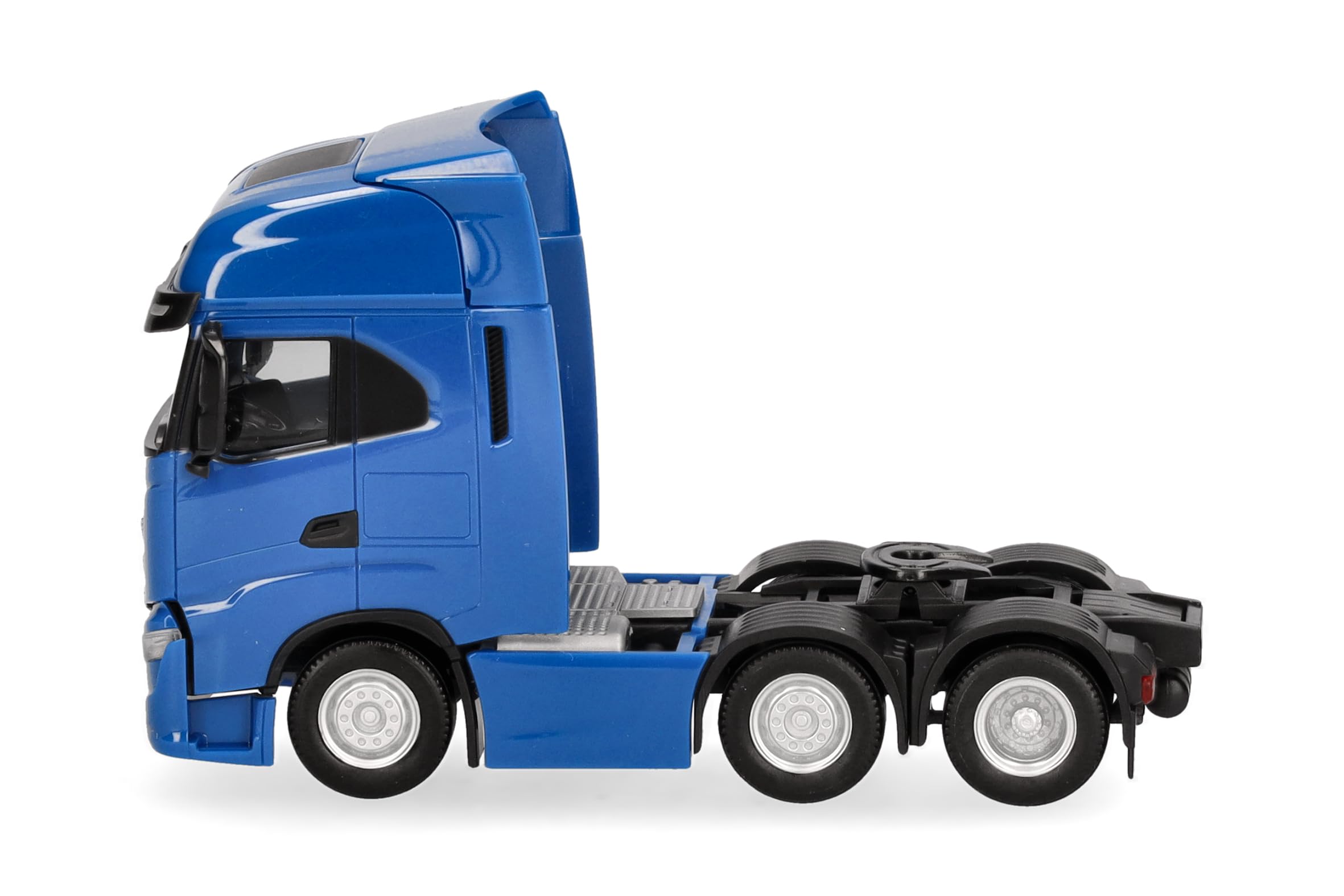 Herpa LKW Modell Iveco S-Way Zugmaschine 3achs (6x2), verkehrsblau, Miniatur im Maßstab 1:87, Sammlerstück, Made in Germany, Kunststoff, Blau