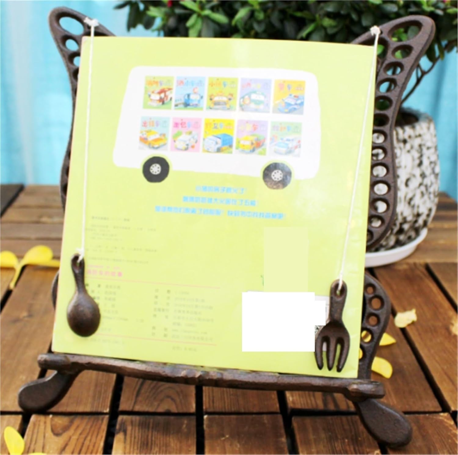 QUQUQ Cookbook Holder for Kitchen European Retro Recipe Book Display Stand for Restaurants and Home Decorations Recipe Book Stand