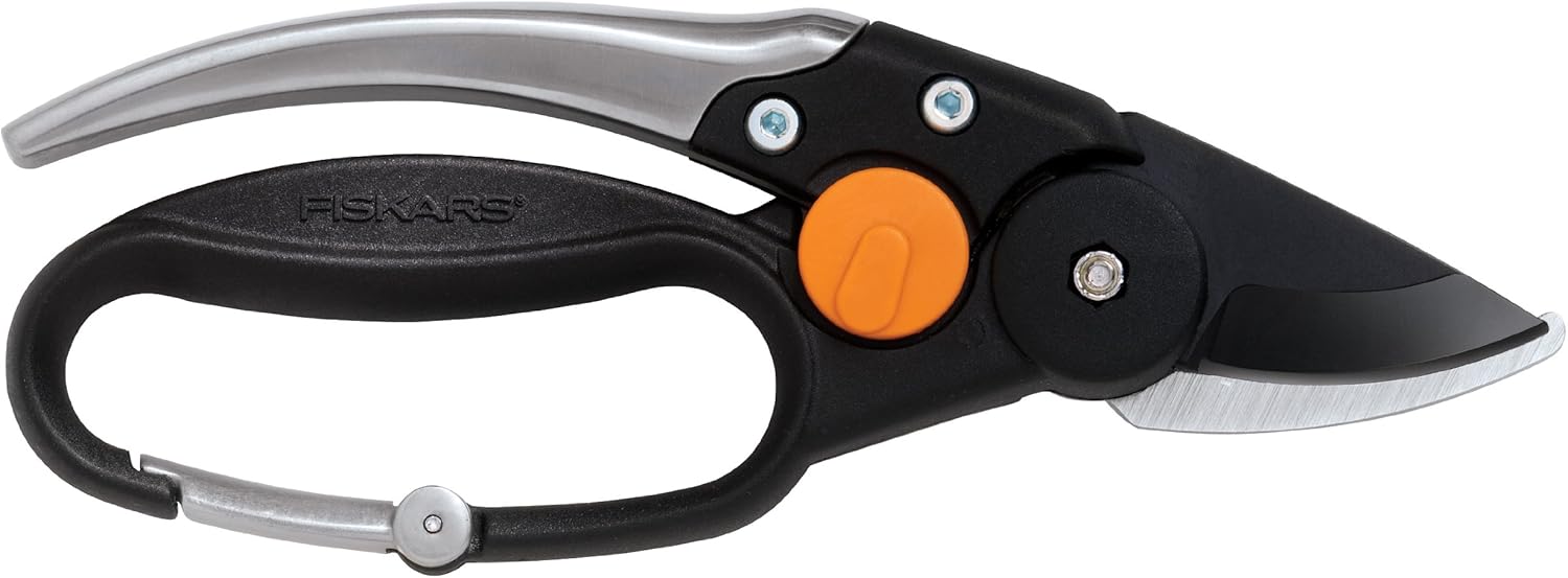 Fiskars 9112 Loop Handle Bypass Pruner with Metal