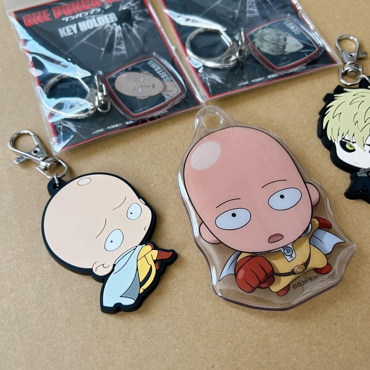 安い，定番 ワンパンマン ラバーストラップ サイタマ & ジェノス