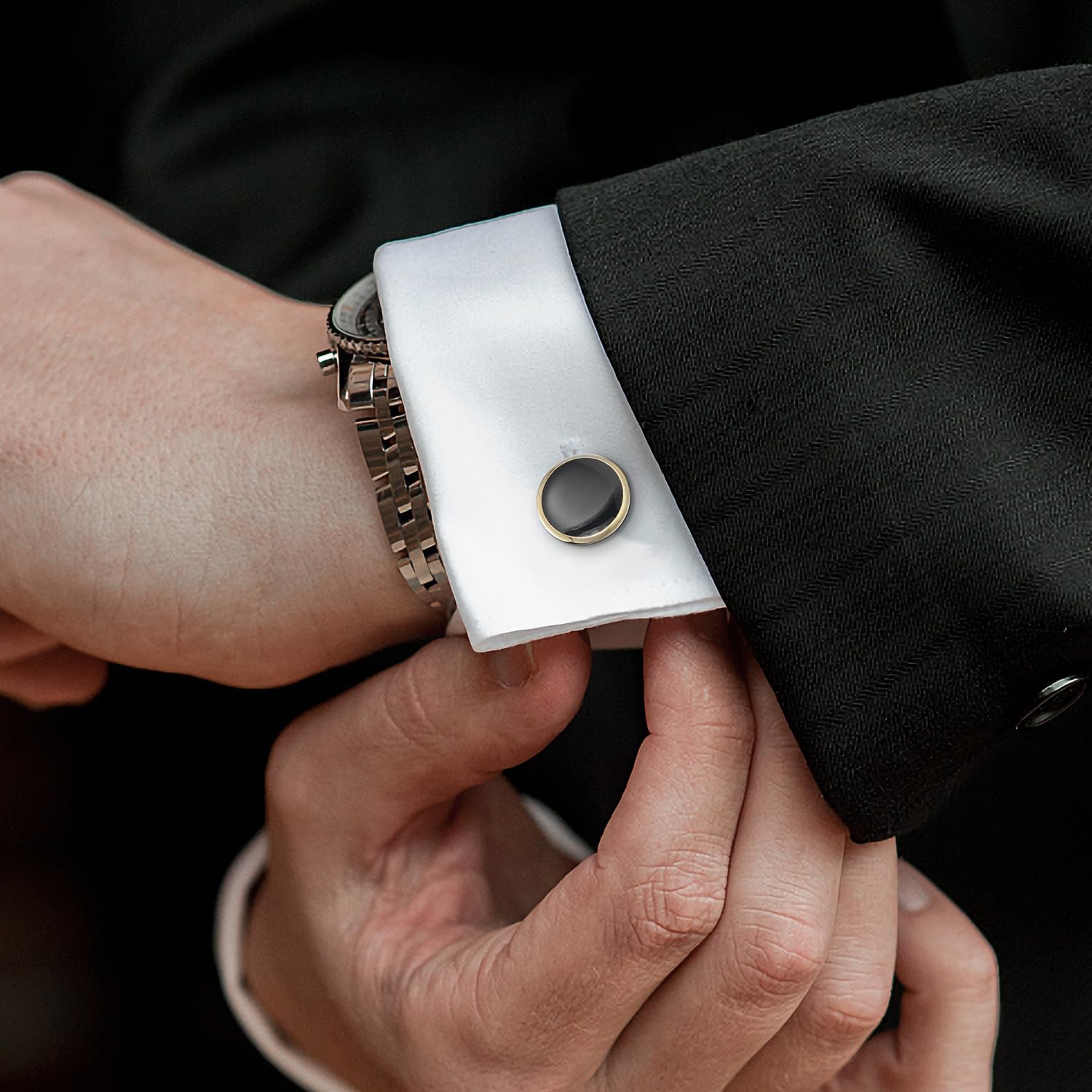 Set di gemelli e borchie, 1 paio di gemelli e 3 paia di borchie da smoking, kit di gioielli da uomo con confezione regalo, eleganti bottoni per camicia con scatola per gemelli, panno nero per la