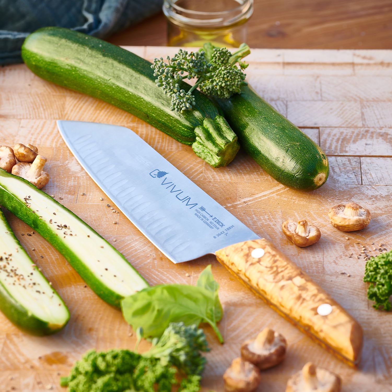 F.DICK Santoku VIVUM (con hoja de 18 cm, con filo biselado y mango de madera de abedul, 58 HRC, hoja delgada, cuchillo de cocina) 83642182KH