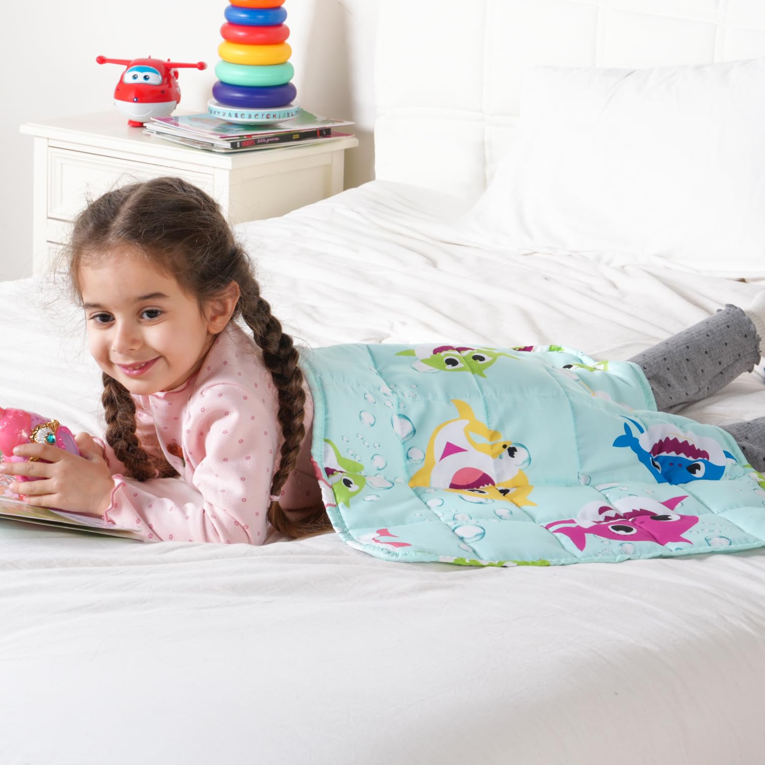 Kivik Weighted Lap Blanket 2 lbs, 20" x 30" Green Shark Small Weighted Blankets, All-Season Breathable Cute Mini Weighted Lap Pad, Soft Heavy Throw Blanket for Travel, Calming & Sleep, Washable