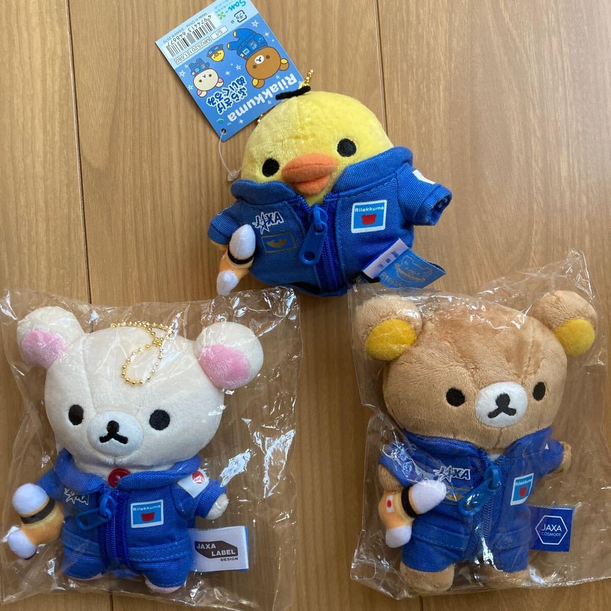 プルガサリ 伝説の大怪獣 ソフビフィギュア Tシャツ DVD 3点セット プルガサリ 伝説の大怪獣 ソフビフィギュア Tシャツ DVD 3点セット