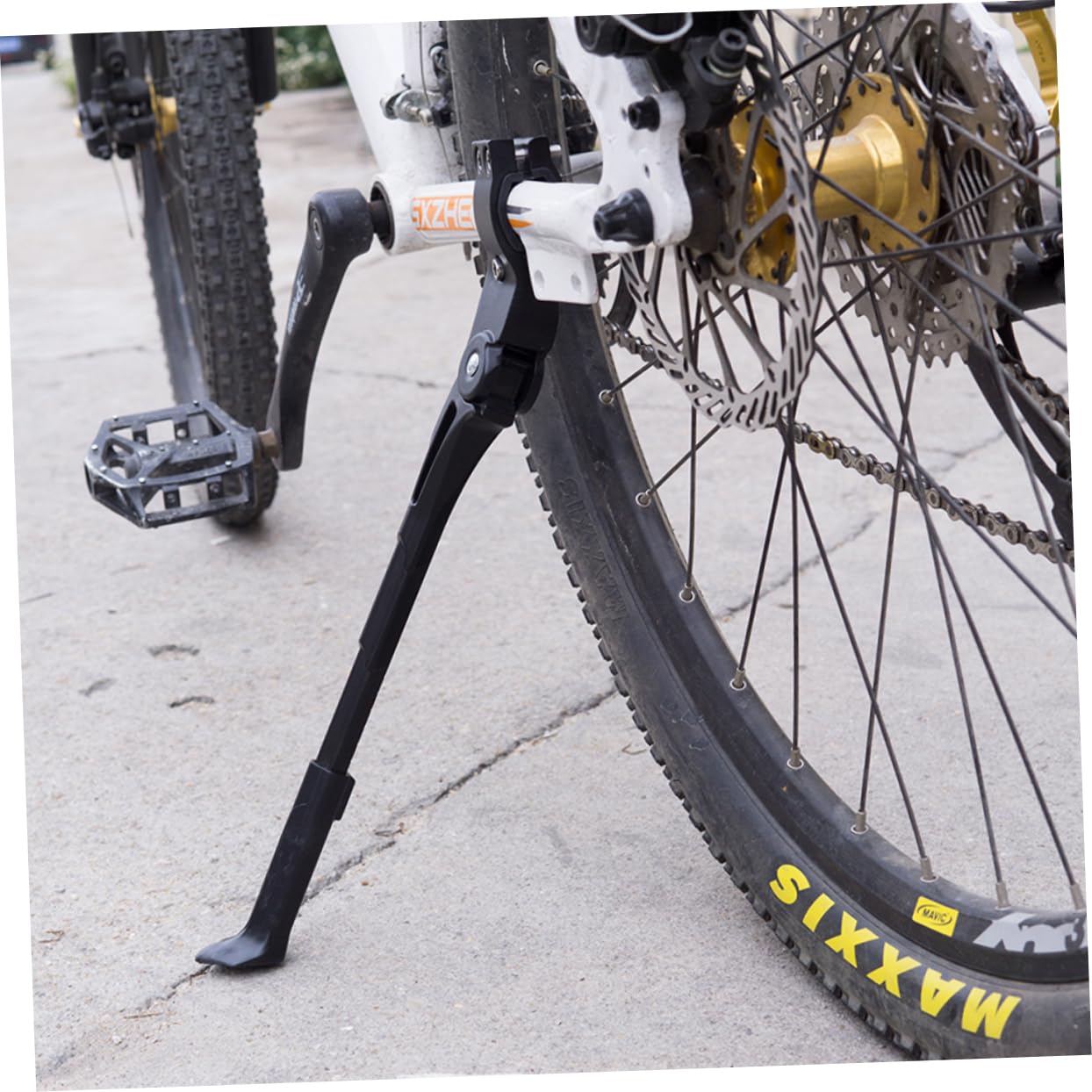 OSOLADY Bike Rack Stand Floor Bike Stand Mountain Accessories Bicycle Kickstand Cycling Equipment for Bike Kickstands Mountain Parking Bikes Adjustable Kickstand Black