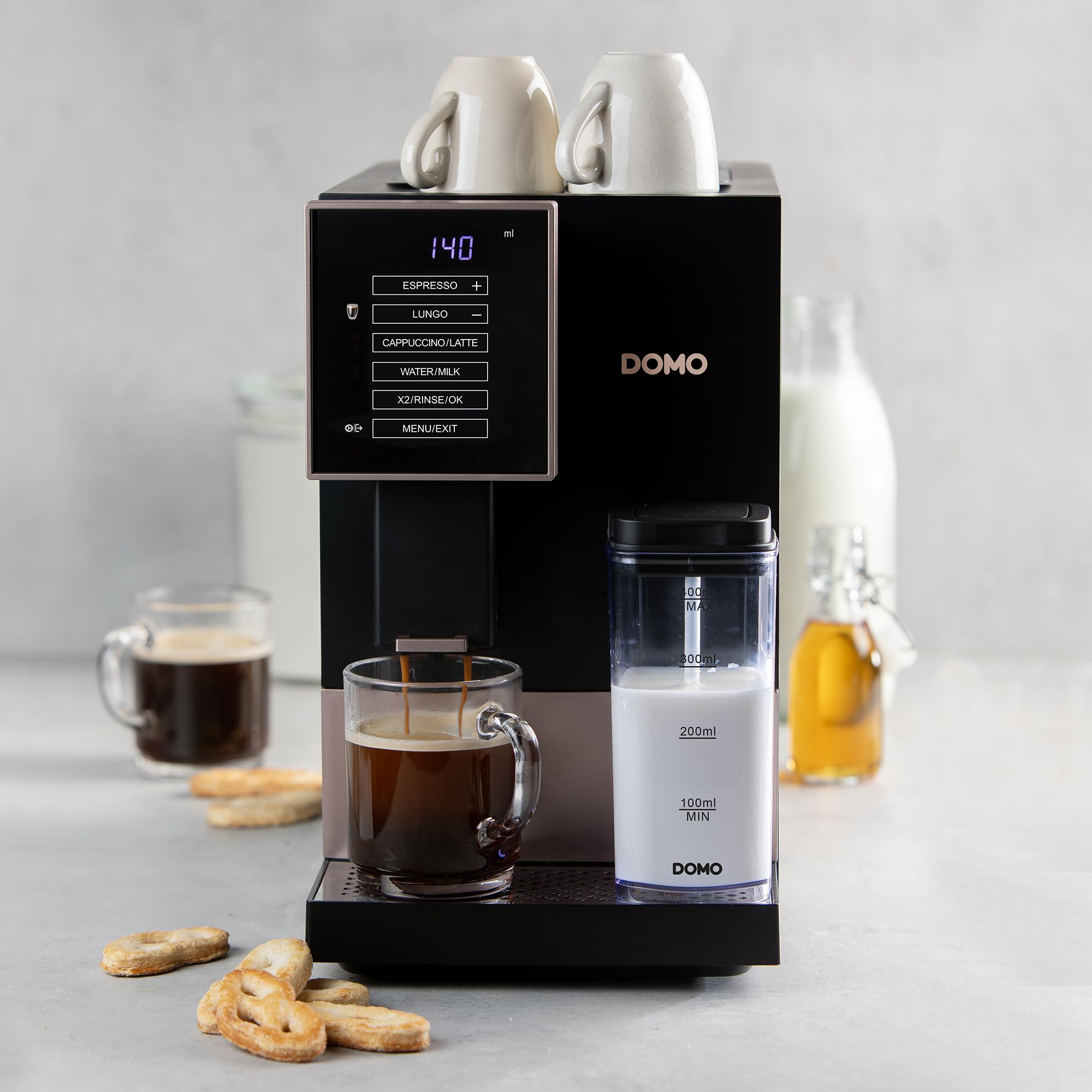 DOMO DO743K Machine à Expresso Entièrement Automatique avec carafe à lait intégrée - 1 touche bean to cup - Entièrement personnalisable - Espresso, Americano, Lungo, Cappuccino, Latte - 19 bars