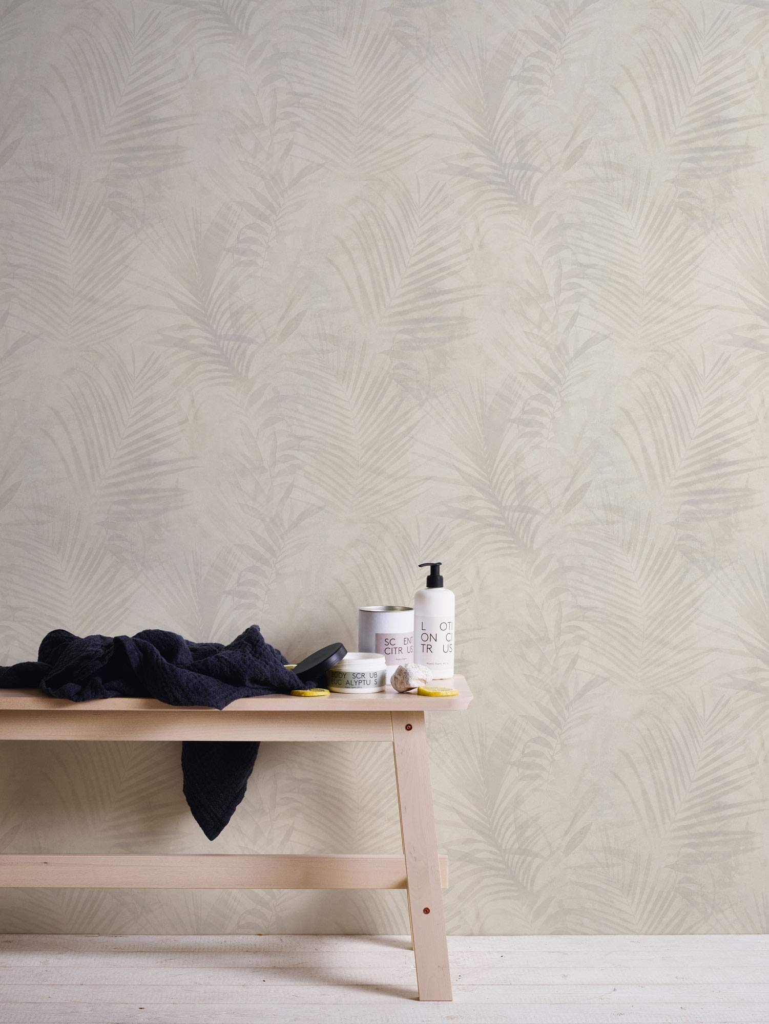 behang palmboom patroon in linnen look - beige, crème, grijs