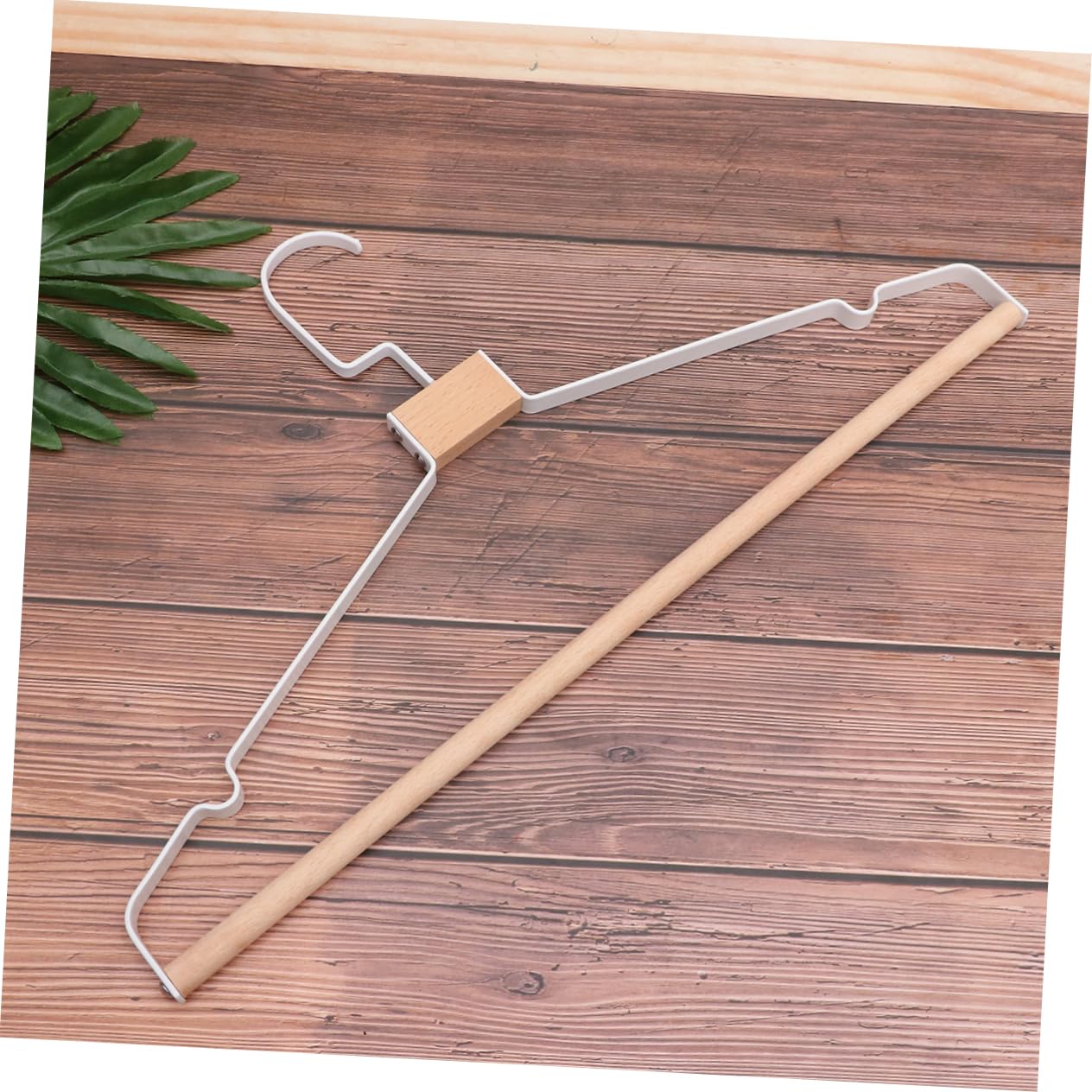 Garneck 5pezzi Grucce Legno Metallo Bianco Antiscivolo per Raggi Bambini Moderno Attacca Abiti Casa
