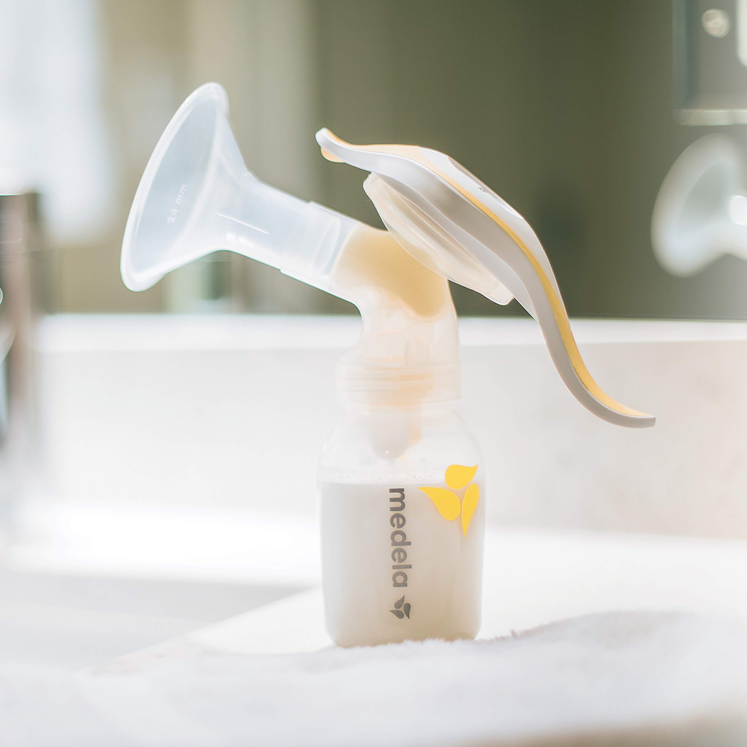 Medela Harmony Manuelle Brustpumpe mit Calma
