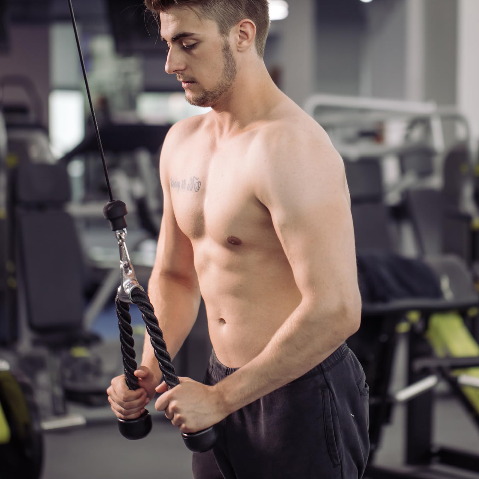 KOMFOTTEU 3 Accessori per Macchina a Cavi, Triangolo Pulley per Palestra, Impugnature Palestra Set Multifunzione con Corda per Tricipiti, Maniglia a V, Allenamento in Gym