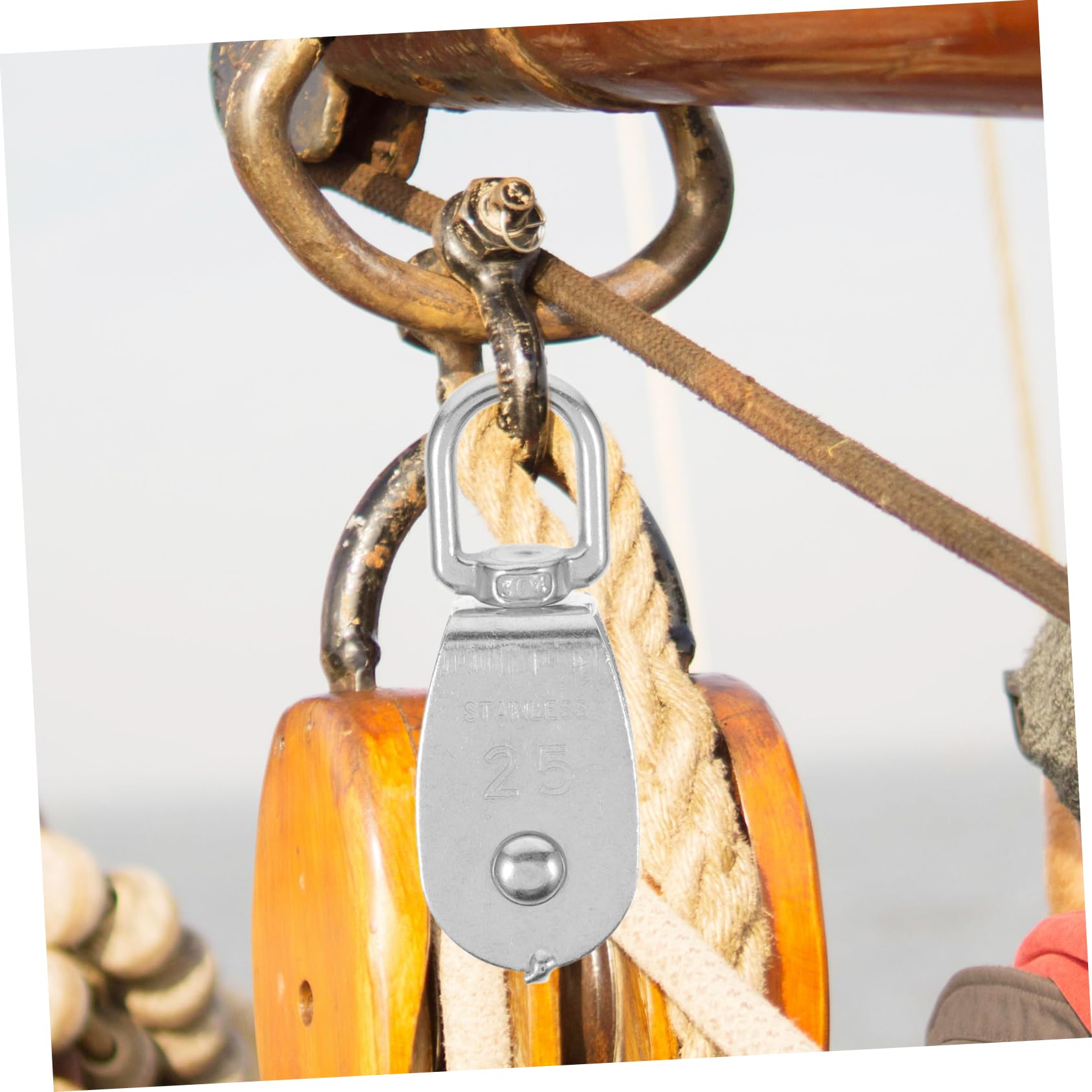 PartyKindom Mechanical Pulley U-Shaped Single Pulley Block for Lifting 4pcs Stainless Steel Wire Rope Pulley Protect