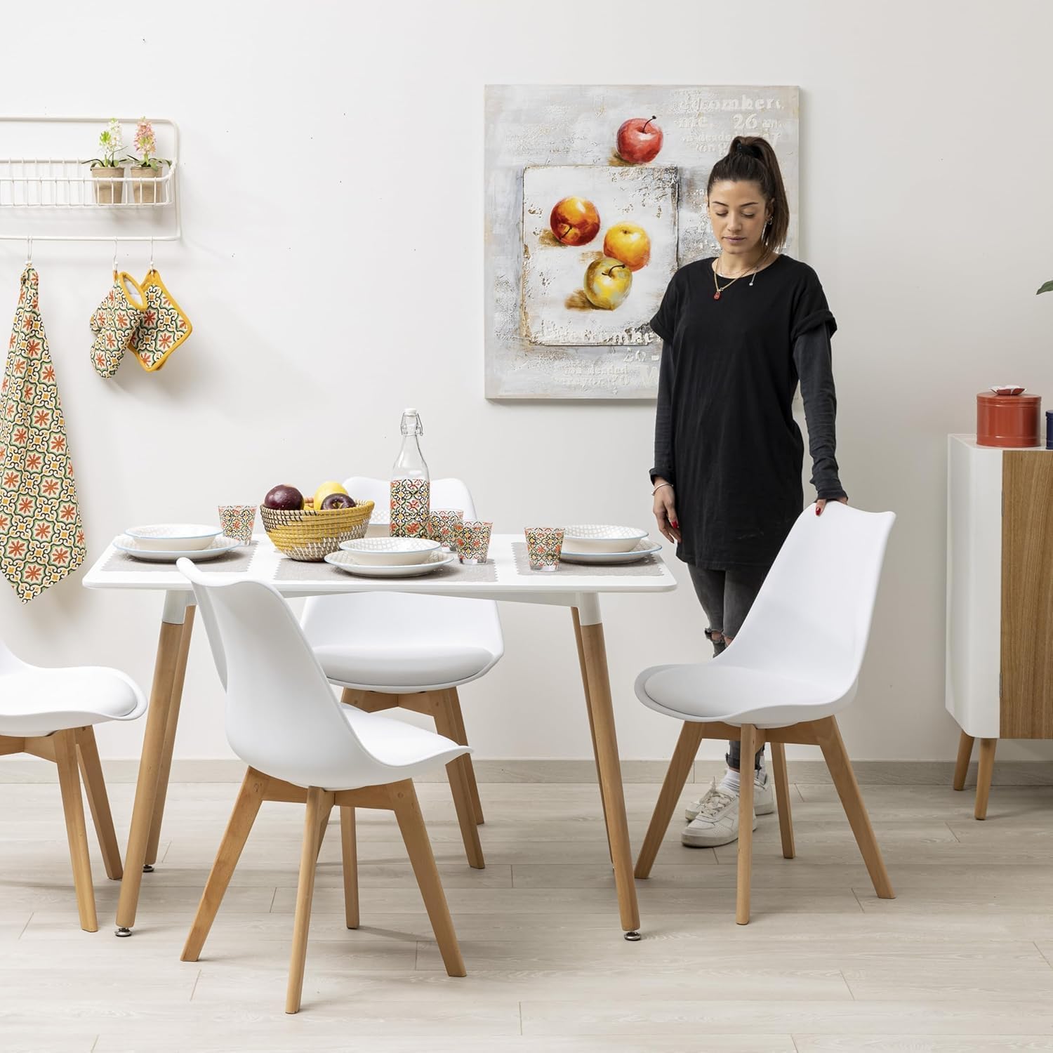 Sillas de Comedor, Sillas de Cocina con Respaldo Ergonómico, Asiento Acolchado Tapizado y Patas de Madera Maciza de Haya (Blanco, 4 Sillas)